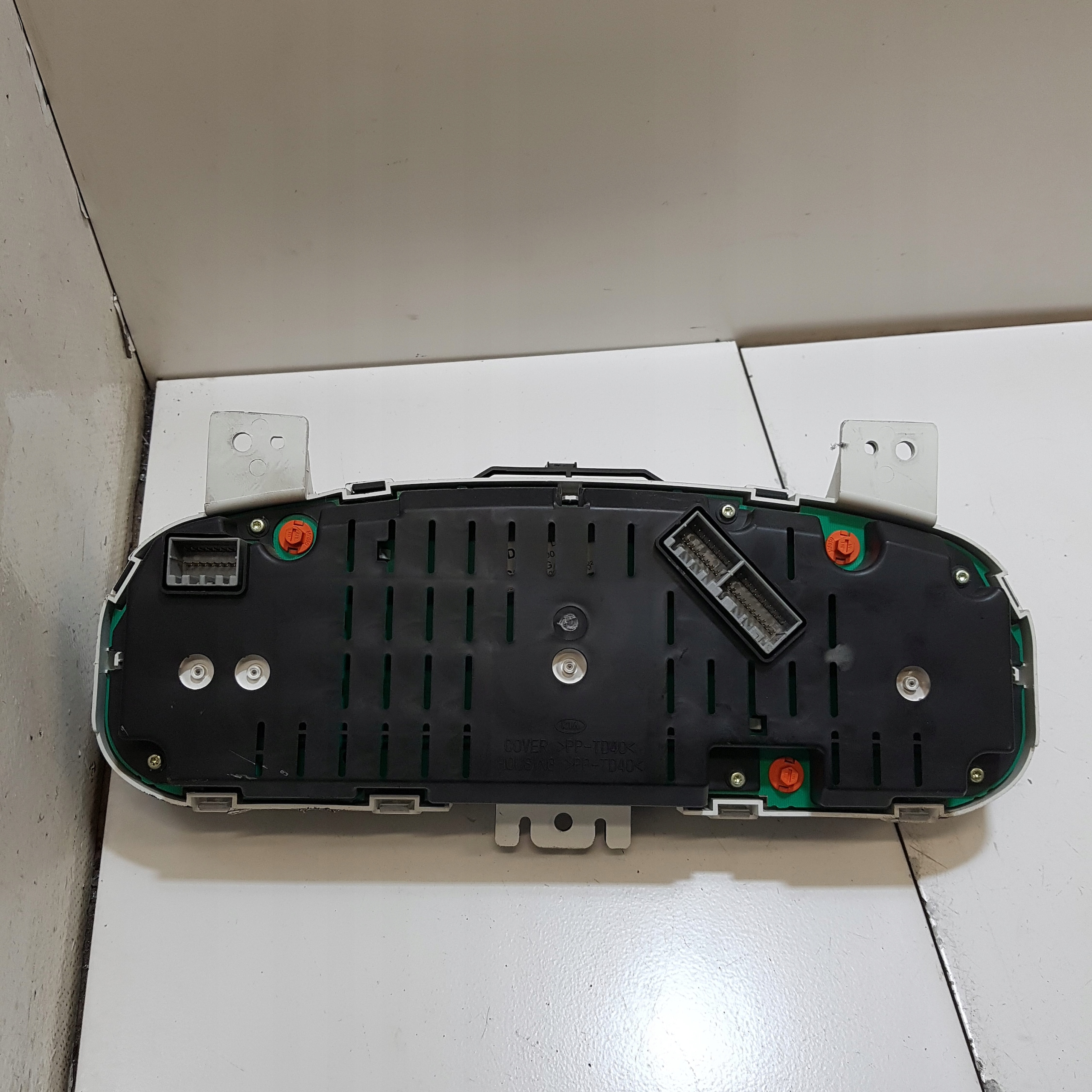 budiky budíky KIA CEED 1.6 B