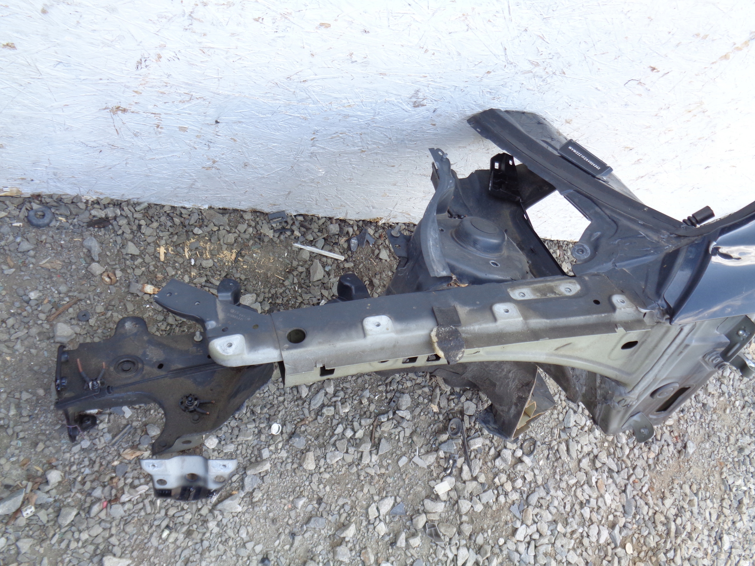 VW EOS quarter left front 05-15r
