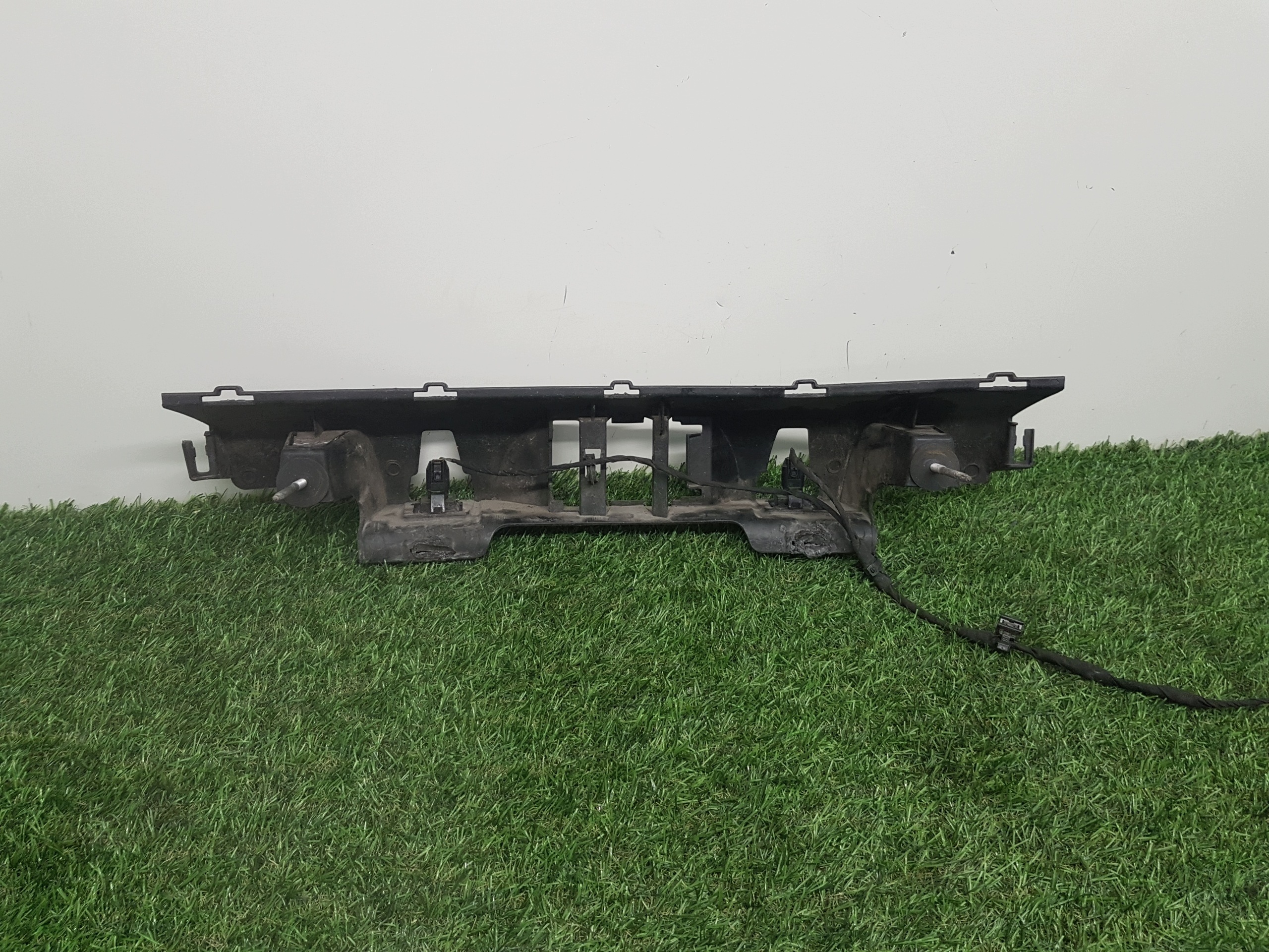 bumper bracket central rear part MERCEDES-BENZ W205 AMG A2058852365