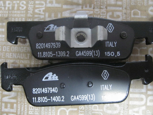 KLOCKI HAMULCOWE PRZÓD RENAULT CLIO IV 12- ORYG Numer katalogowy części 410602581R