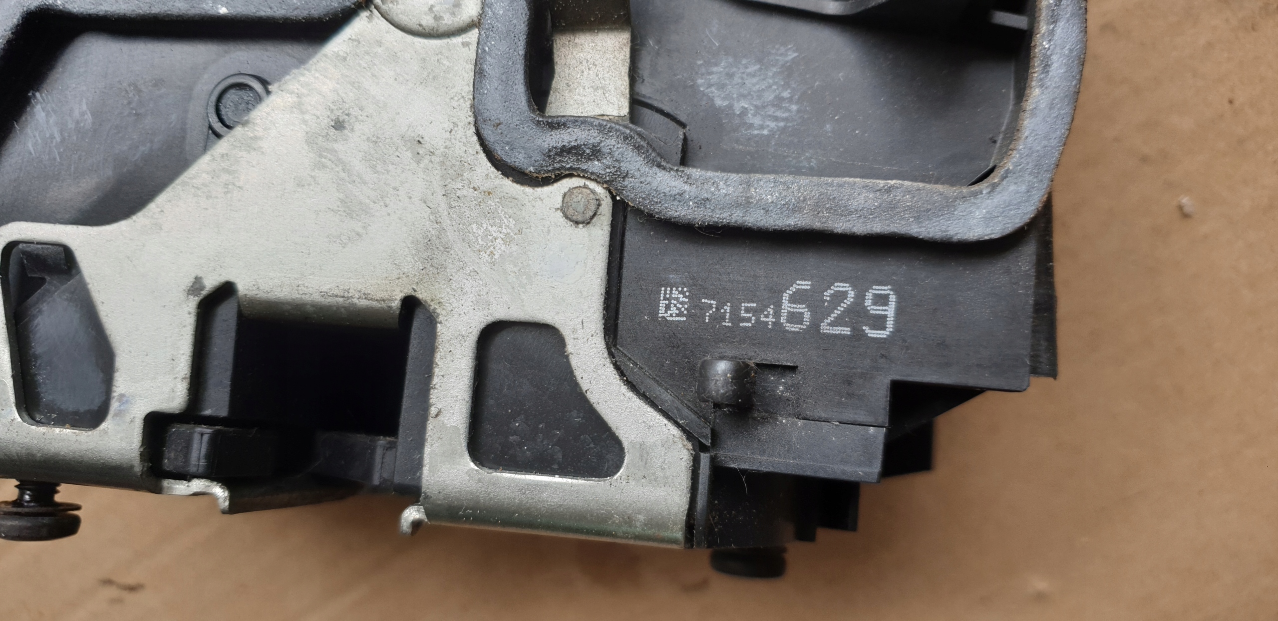 lock door left rear part rear BMW 5 E60 E61 7PIN EUROPA OE