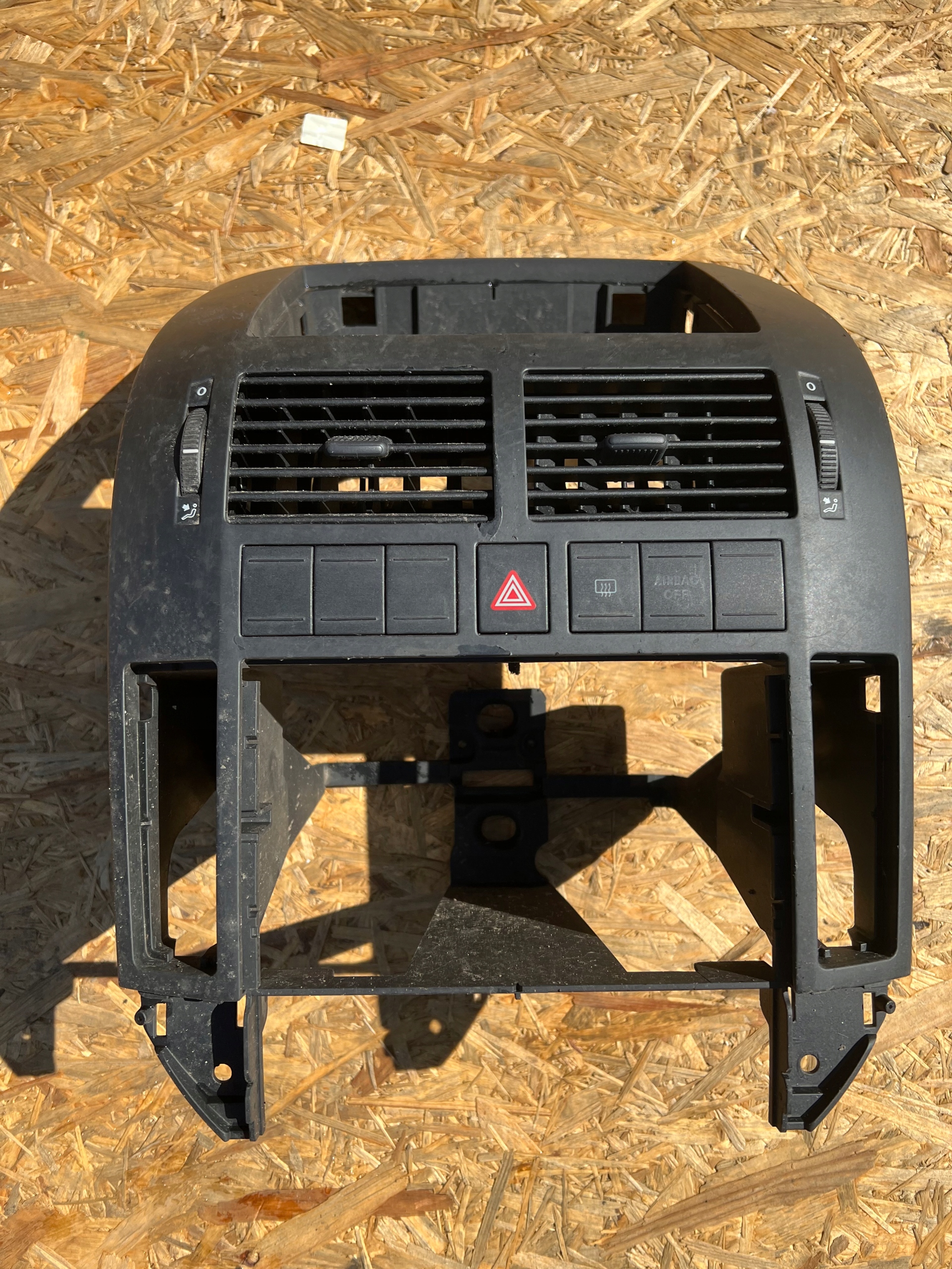 KONSOLA ŚRODKOWA RAMKA VW POLO 6Q0858069S