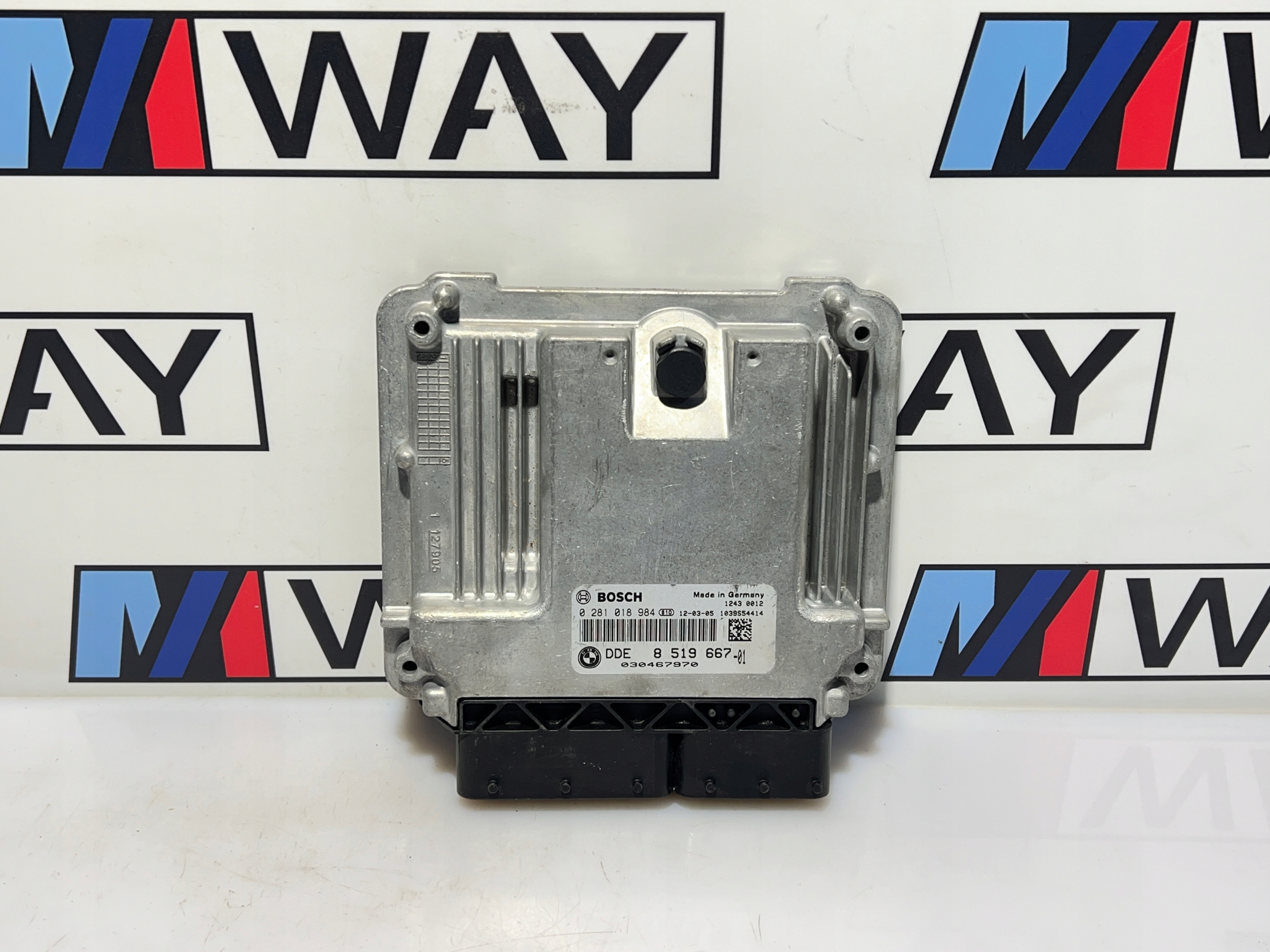 BMW E90 E91 LIFT computer control unit of the engine DDE 316D 318D 8519667