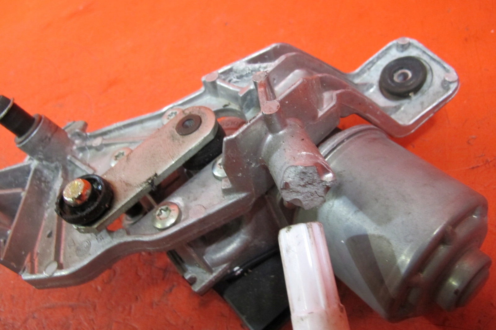 Tesla MODEL Y mini motor of wipers front front EUROPA 1658936-00-A