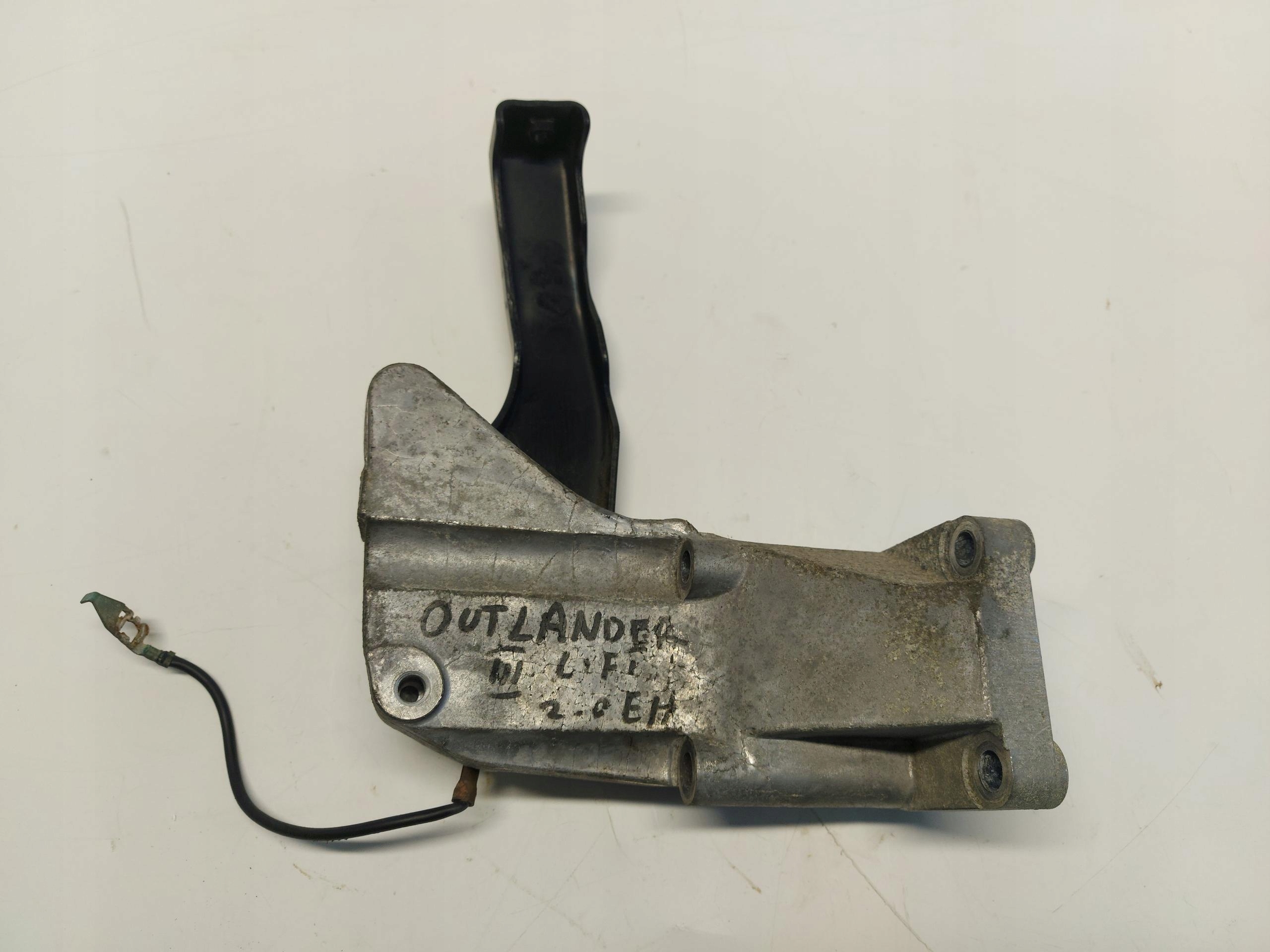 Mitsubishi Outlander III LIFT holder holder engine mount