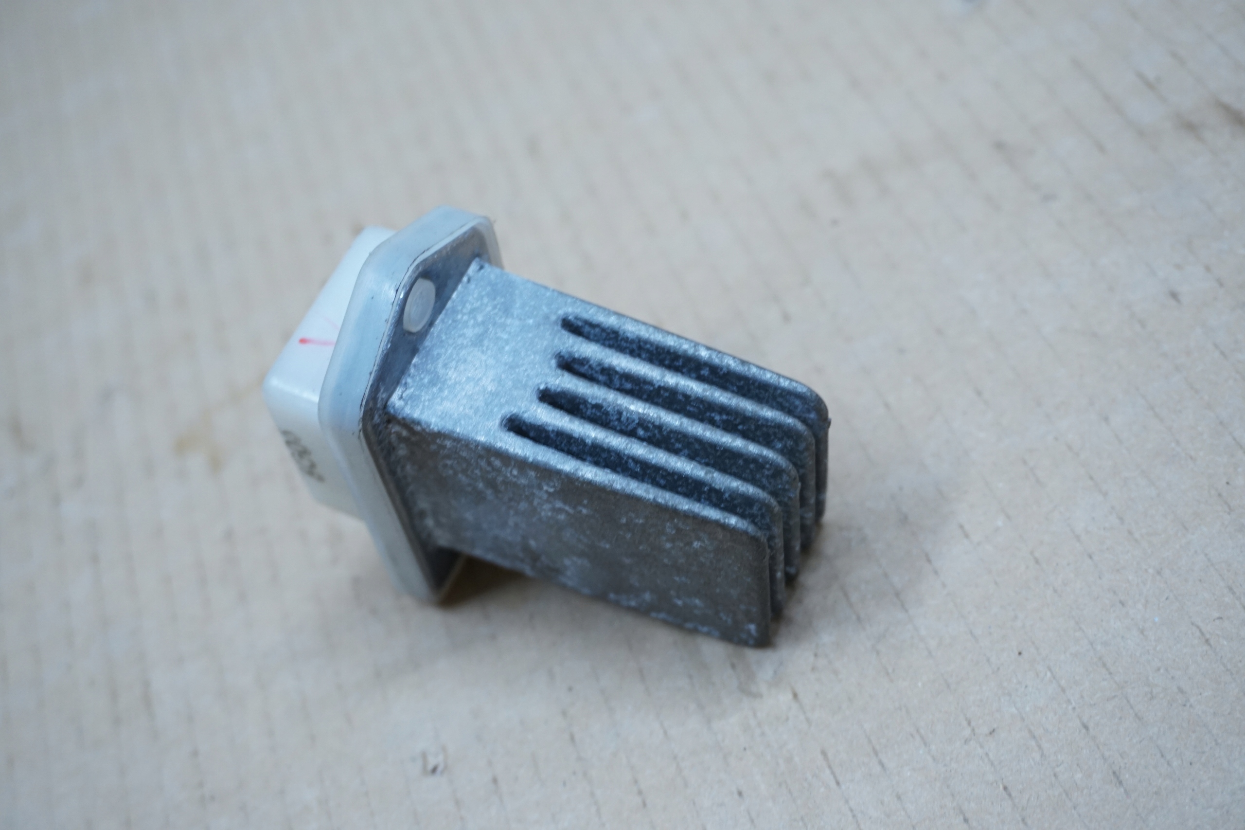 SSANGYONG ACTYON REZYSTOR DMUCHAWY NAWIEWU 07r