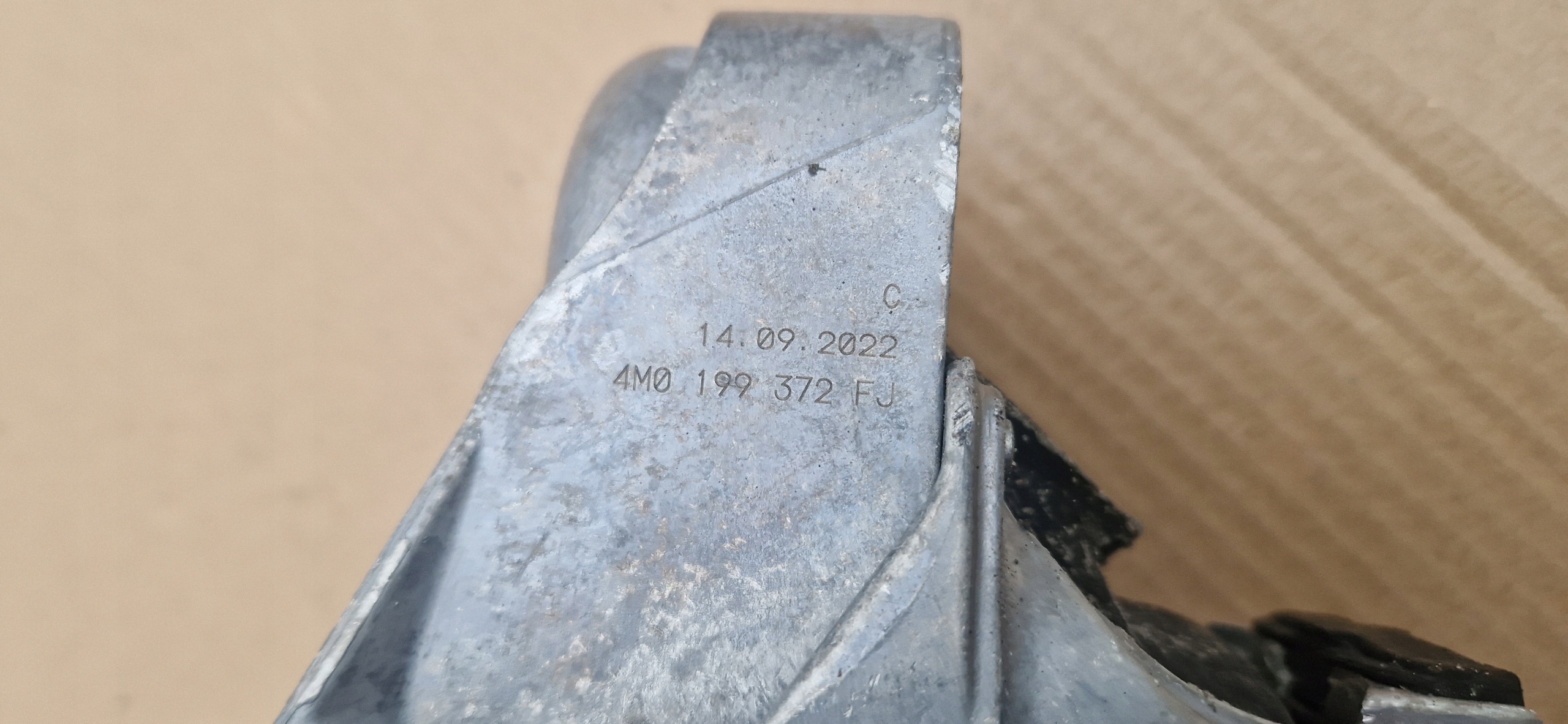 engine mount 4M0199372FJ AUDI A6 A7 Q5 as new original
