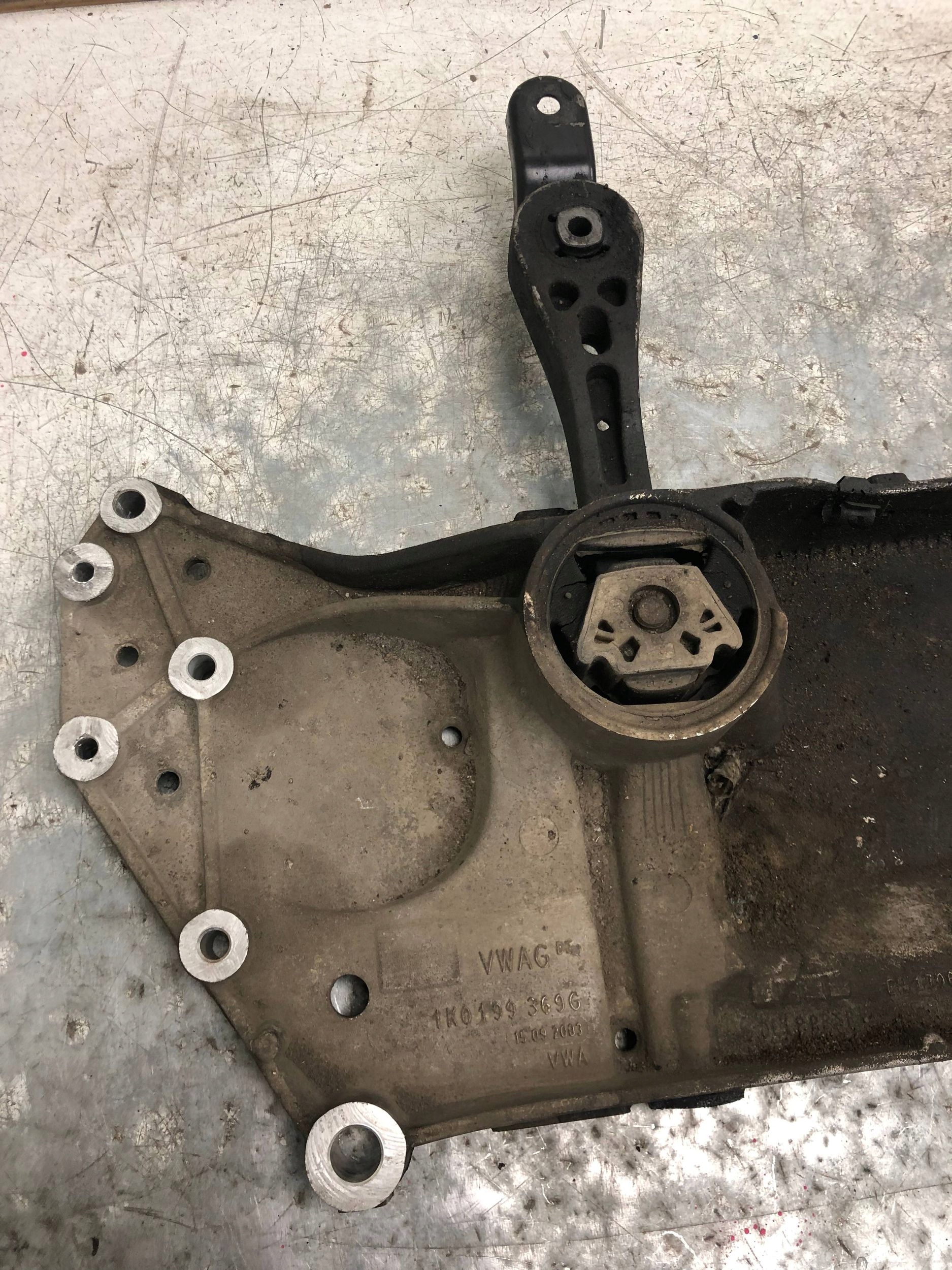 subframe axle beam SKODA OCTAVIA II LIFT 1K0199369G