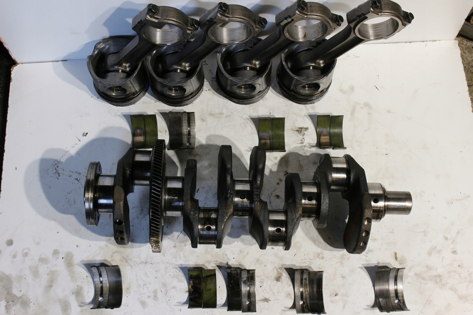 WAŁ KORBOWY KOMPLETNY TŁOKI RENAULT 2.2 DCi G9T