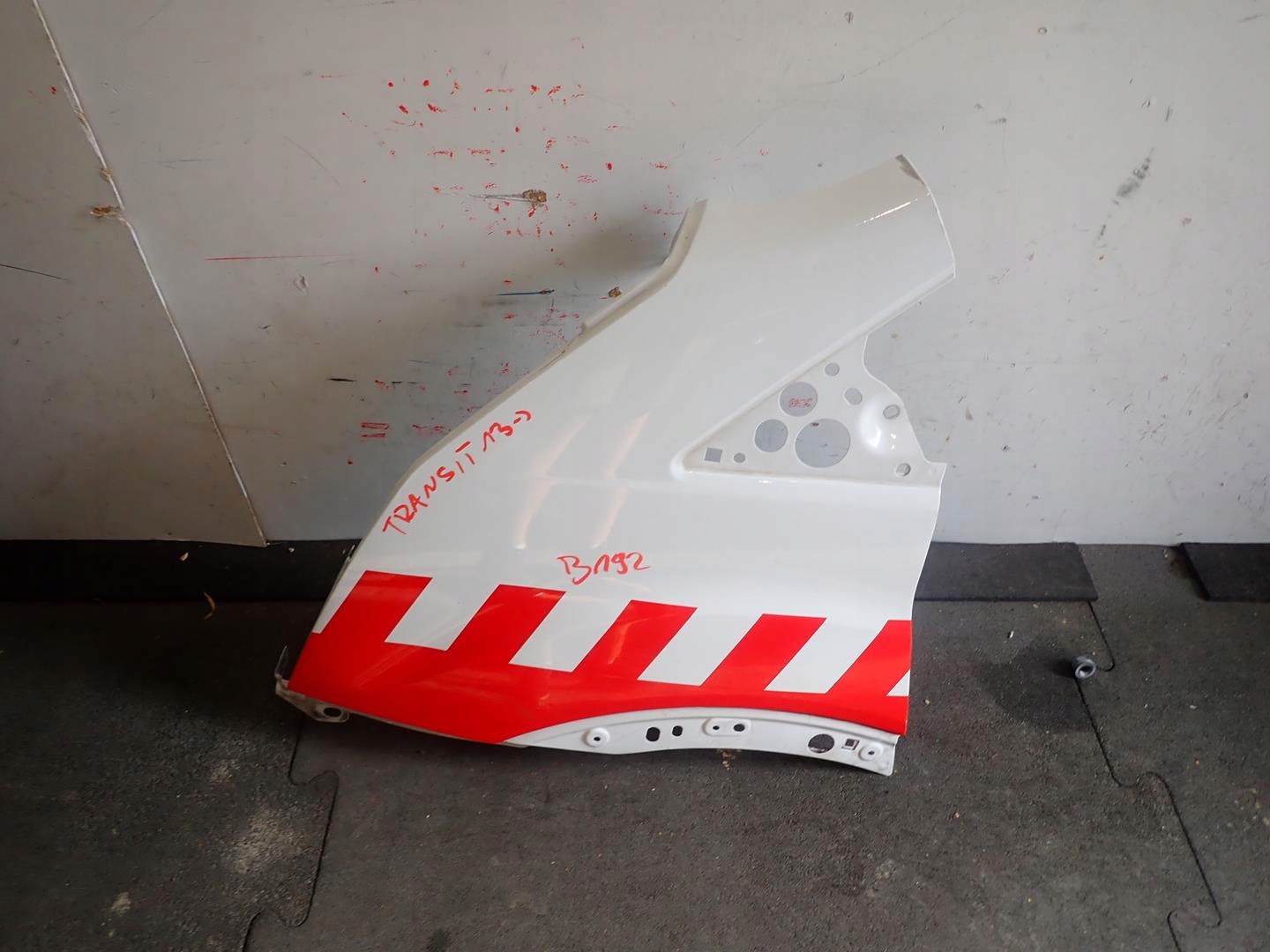 fender front front left FORD TRANSIT MK8 2013