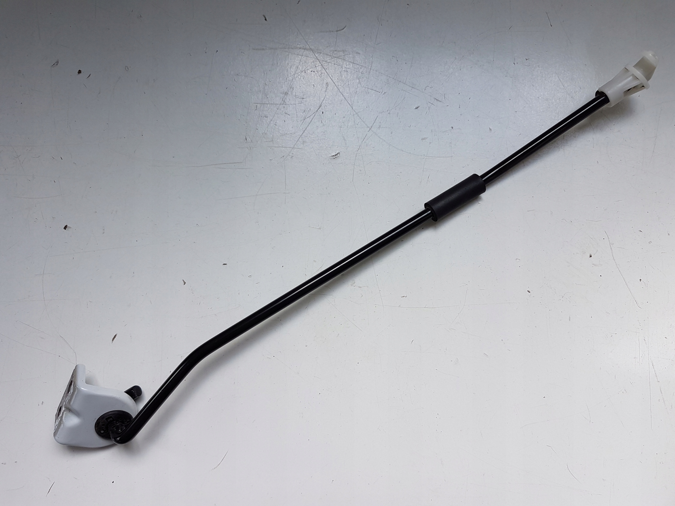 ОПОРА ШТАНГИ КАПОТА MITSUBISHI ECLIPSE CROSS 18-20