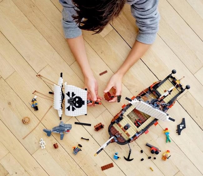 LEGO Creator 3w1 Statek Piracki 31109 Liczba elementów 1260 szt.