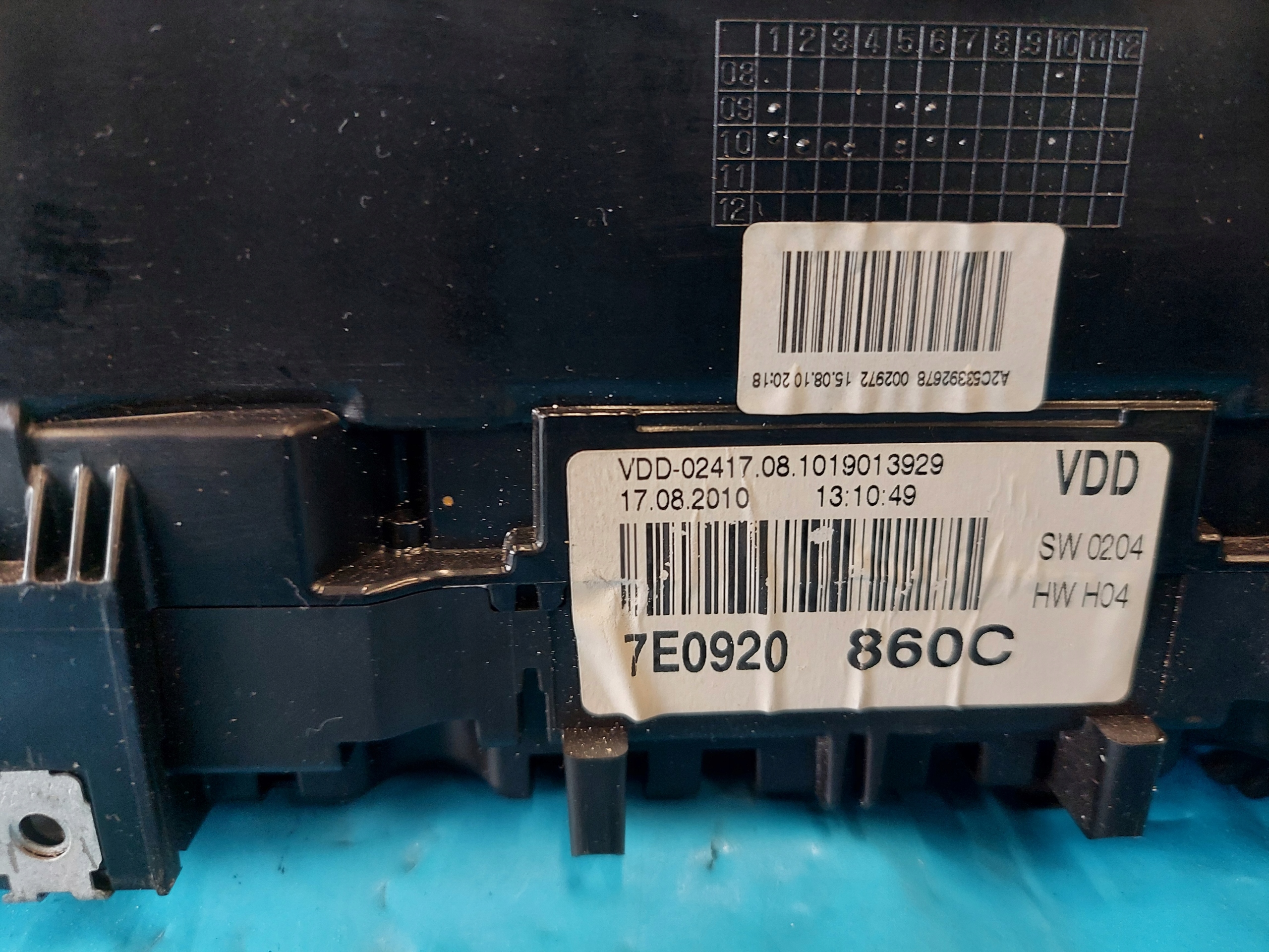 dials clock VW T5 2.0 TDI 7E0920860C