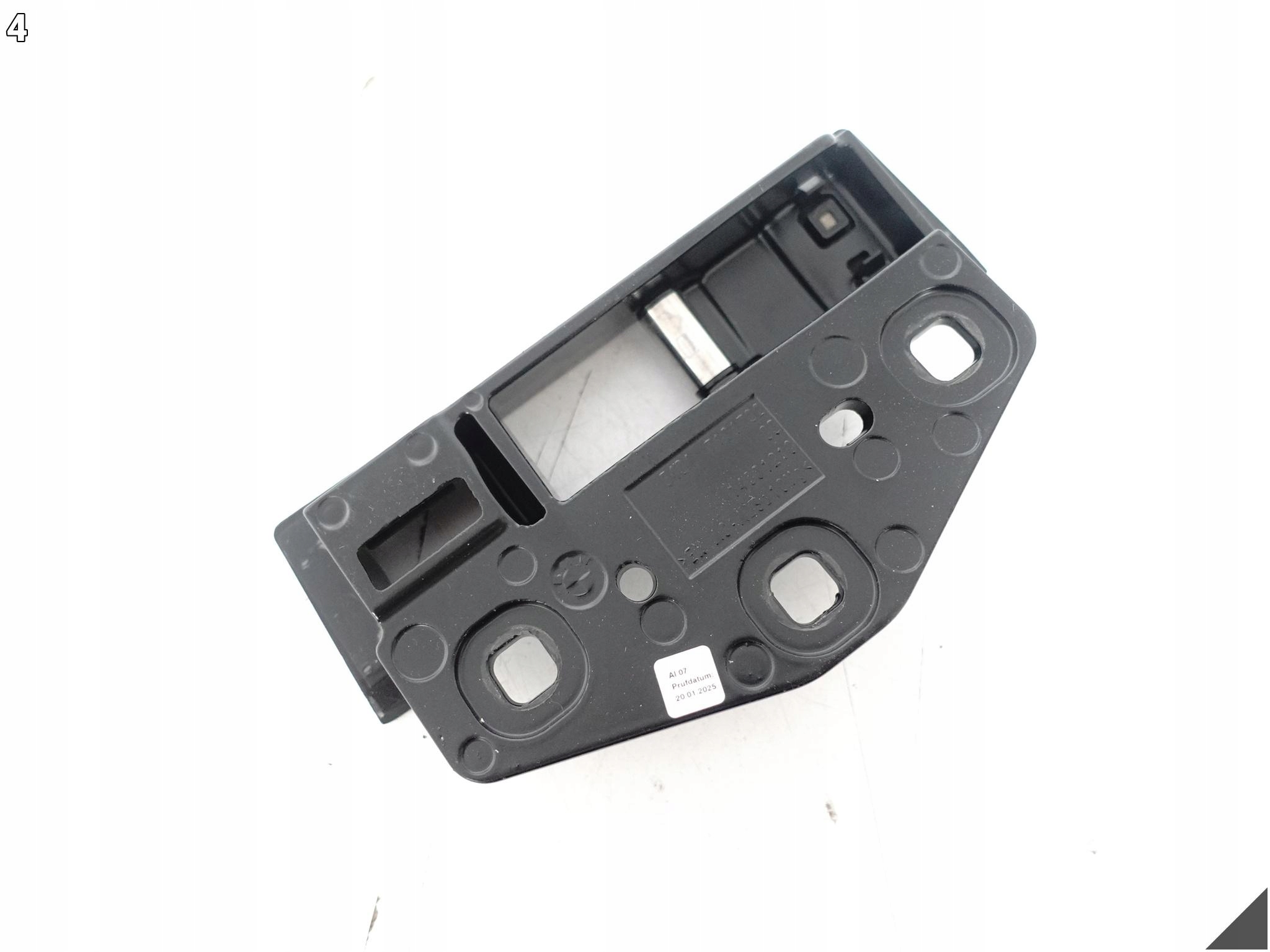 BMW M8 F91 8 G14 CABRIO 18- bracket holder hook lock under the window front R