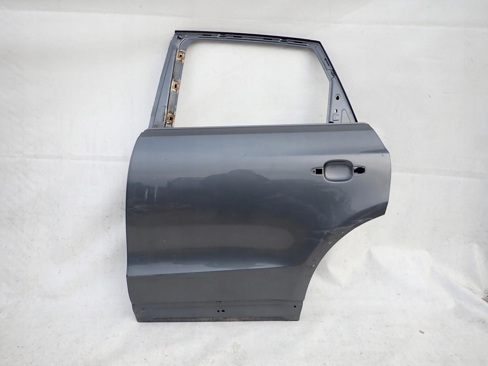 AUDI Q5 and 1 8R 08-16 door rear part rear. left