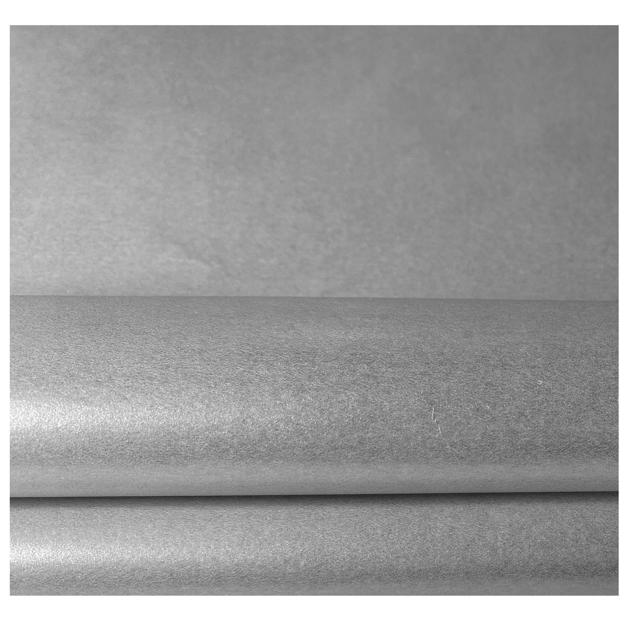 

Bibuła ozdobna do pakowania prezentów srebrna