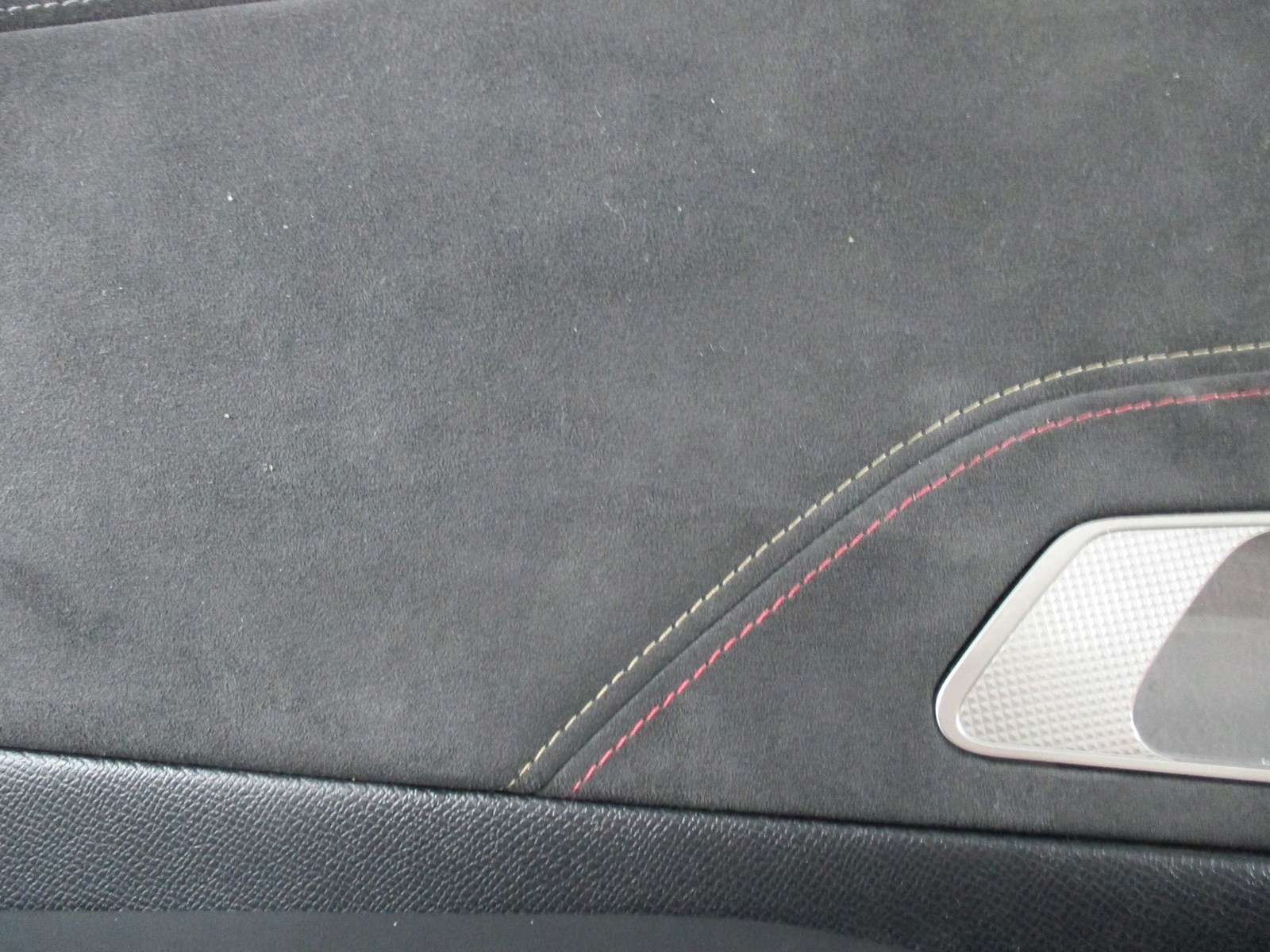 TAPACIRUNG VRATA CITROEN DS7 PERFORMANCE ALCANTARA