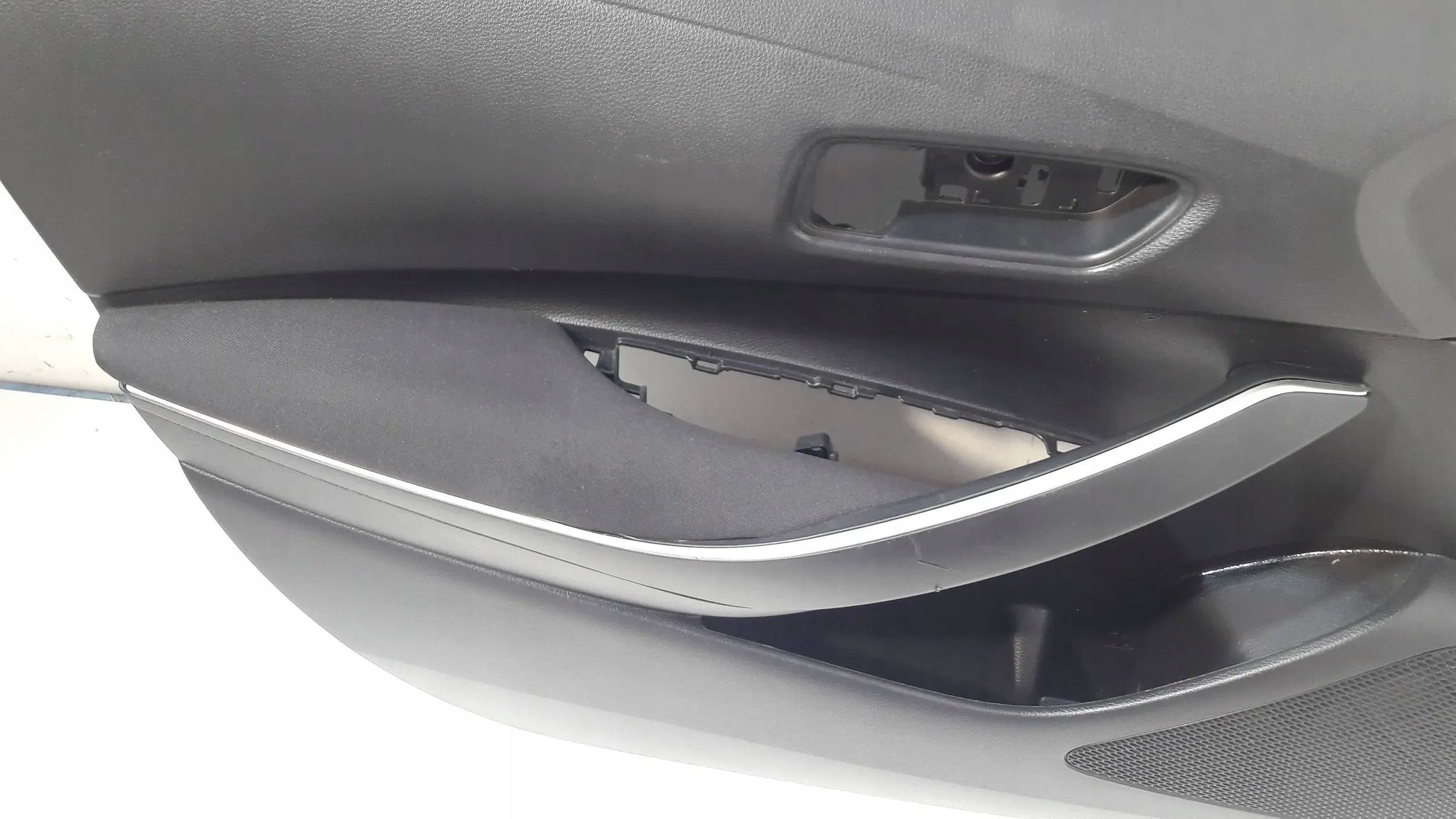 Toyota Corolla E21 side door left front 67612-X1601 (ET5)