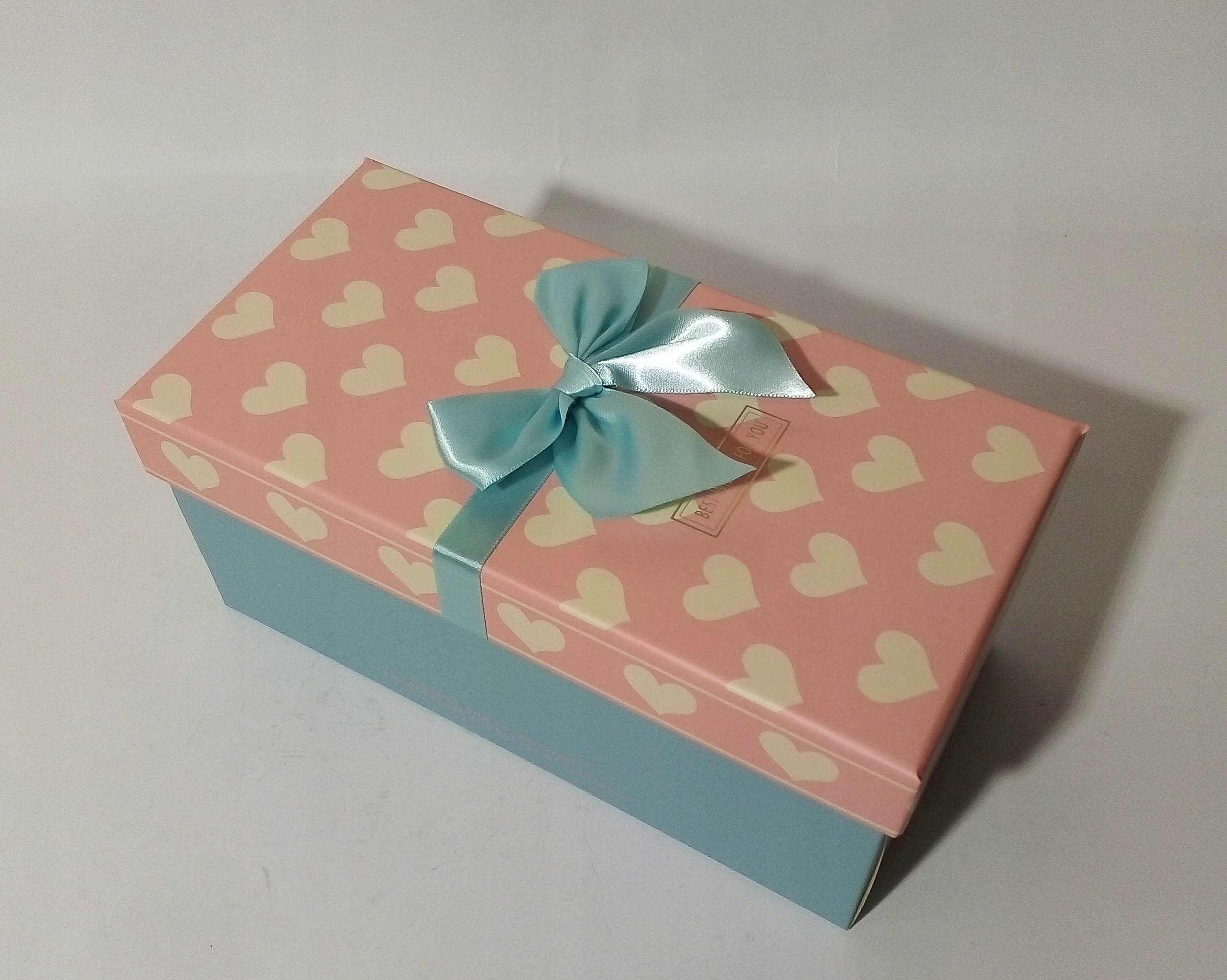 Pudełko NA PREZENT prostokątne WALENTYNKOWE