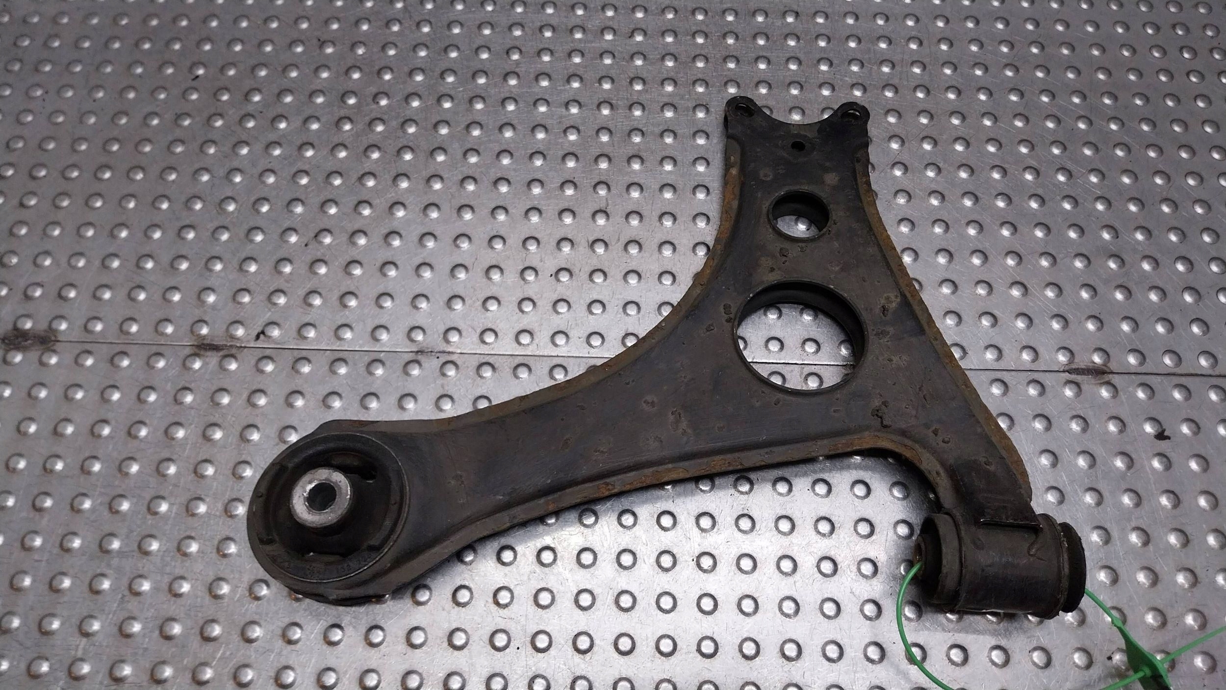 arm right front A1683300907 MERCEDES A KLASA W168