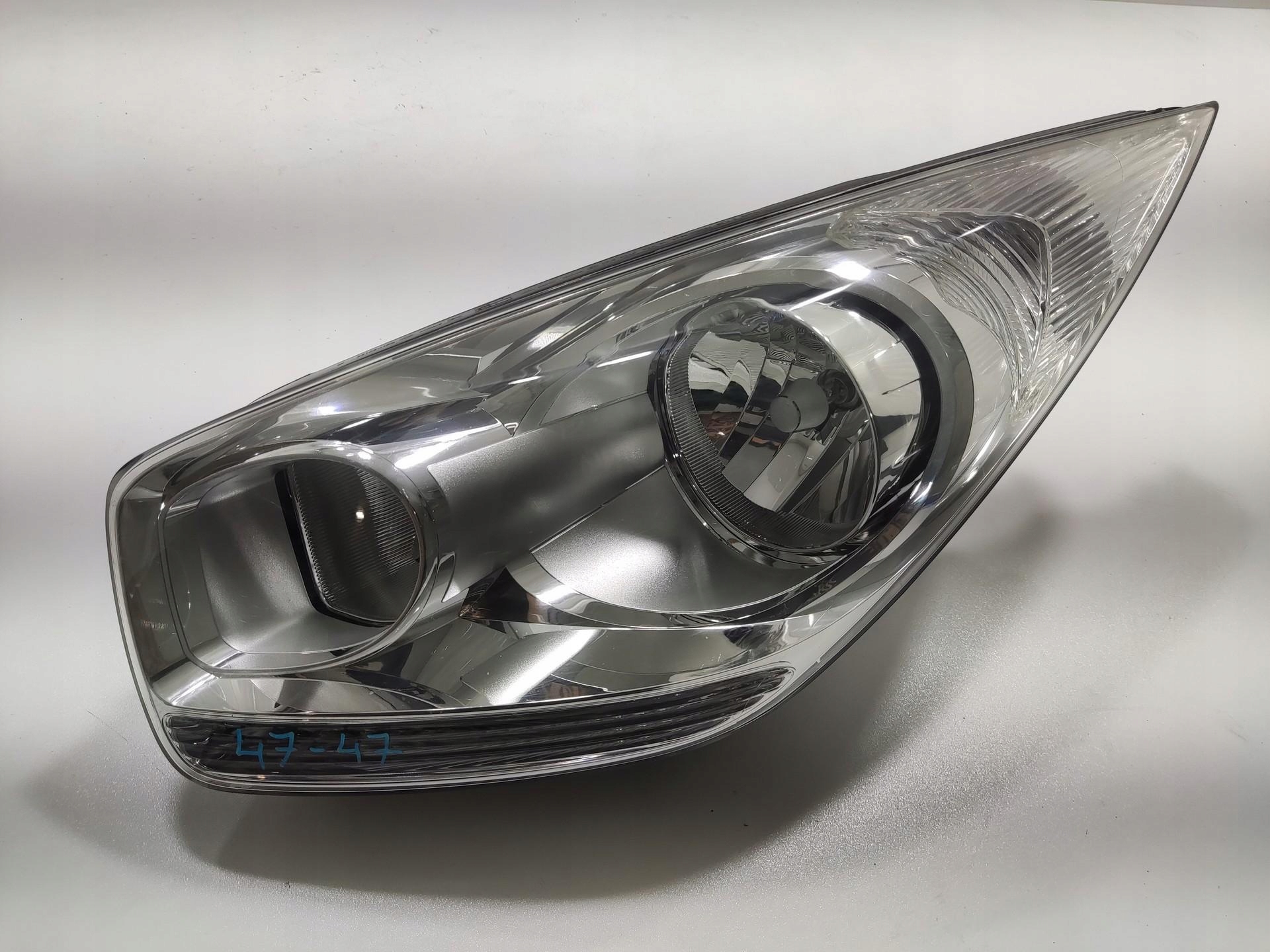 light left front front KIA VENGA 2009-2014 92101-1P000
