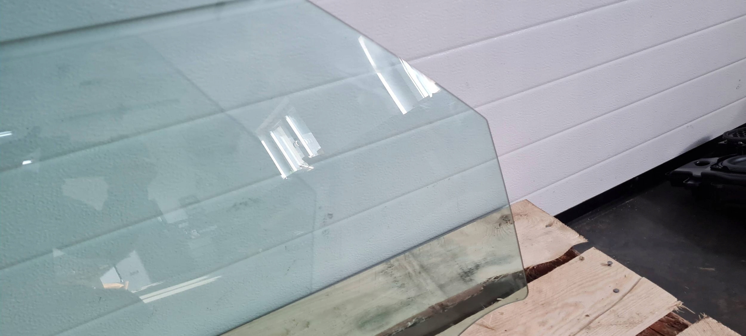 SQ8 4M RSQ8 Q8 window door right right front 23R 4M8845202B