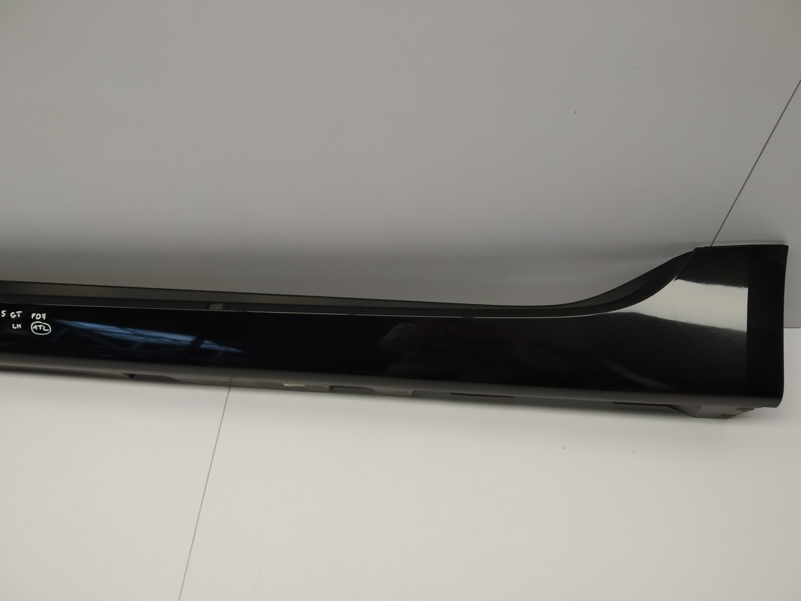 2009+ F07 Bmw 5 GT threshold moulding cap threshold left black OM 22339910