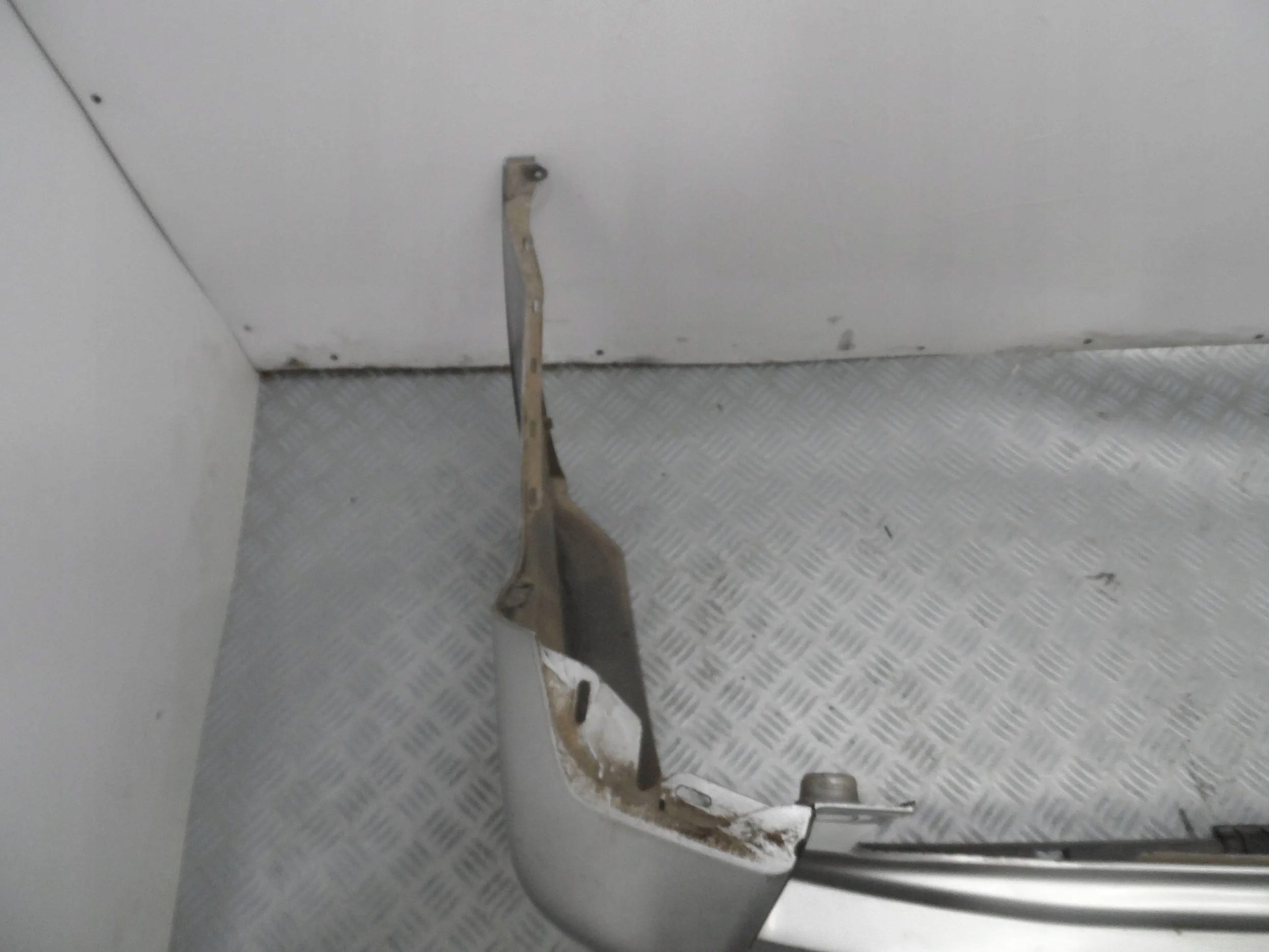 ZDERZAK TYŁ TYLNY HONDA CR-V Strona zabudowy tył