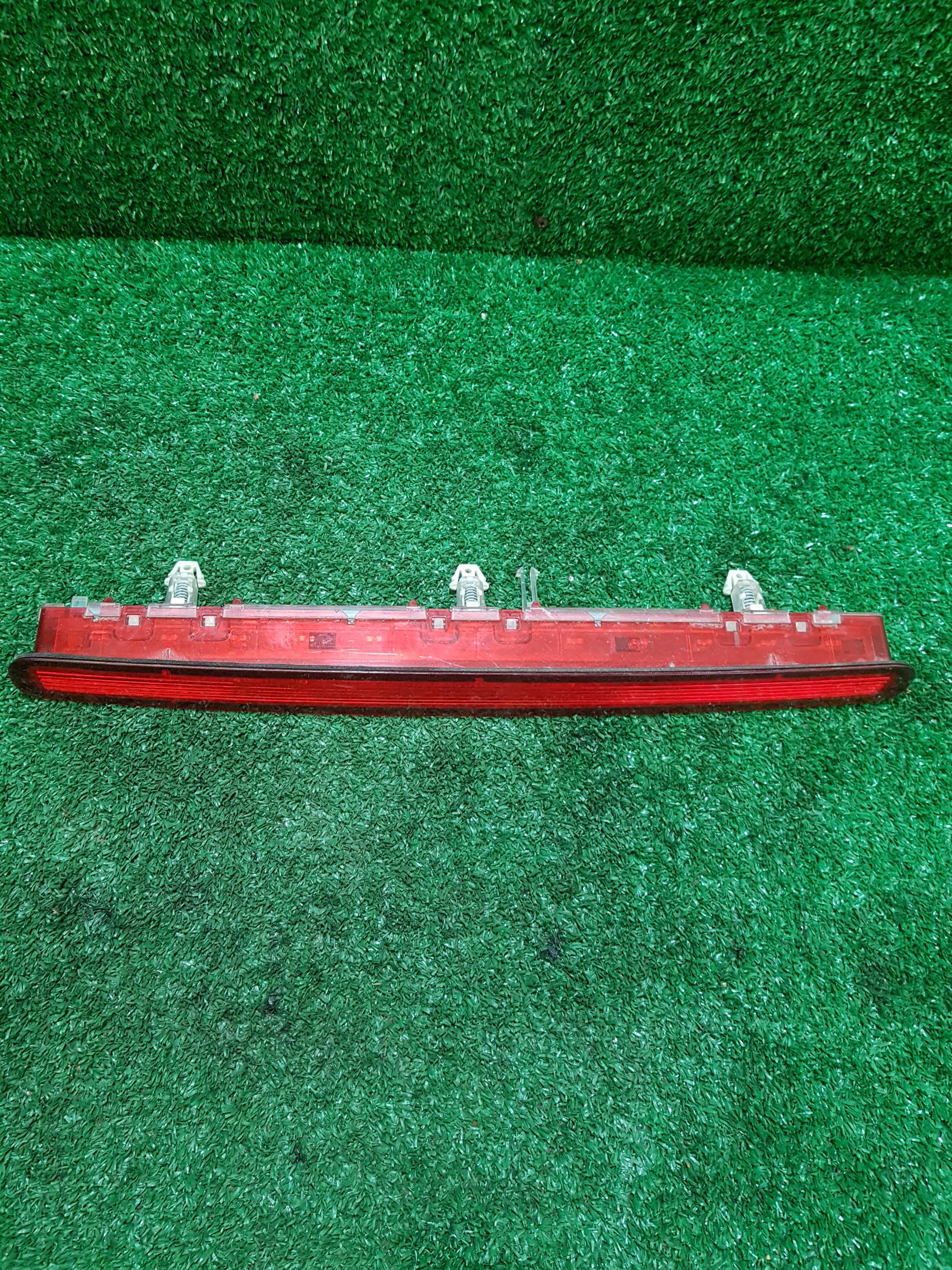 light STOPU SKODA YETI 5L0945097
