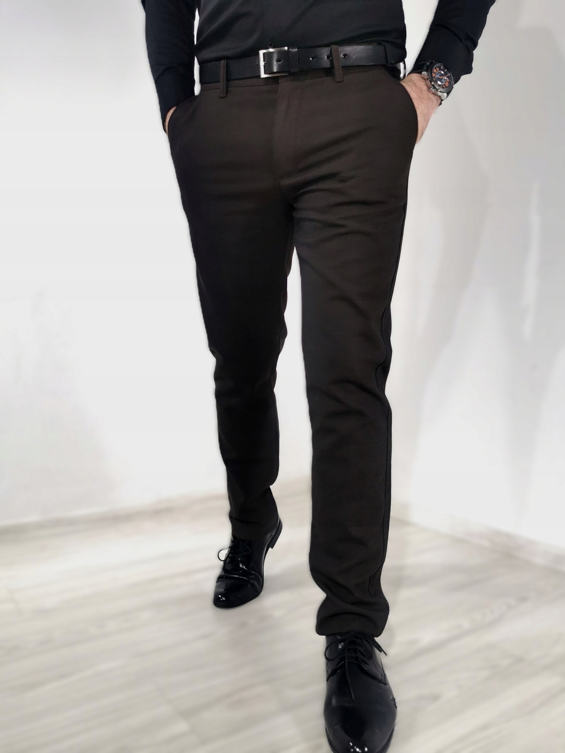 Pánské elegantní hnědé zúžené kalhoty Sdb 38