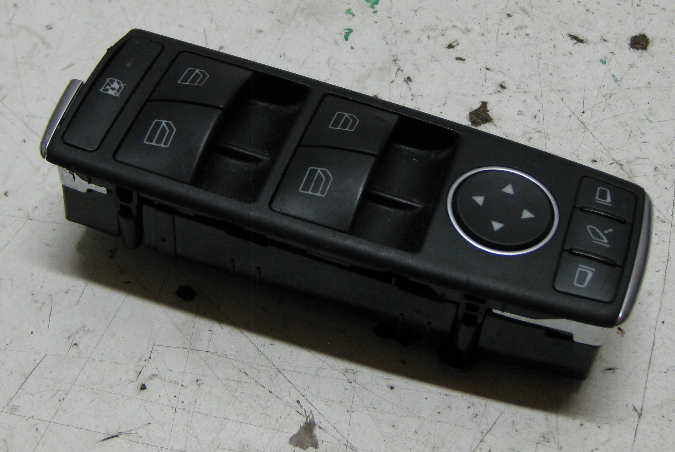 MERCEDES W207 3.0 CDI 11R PANEL window control switch A2049055402