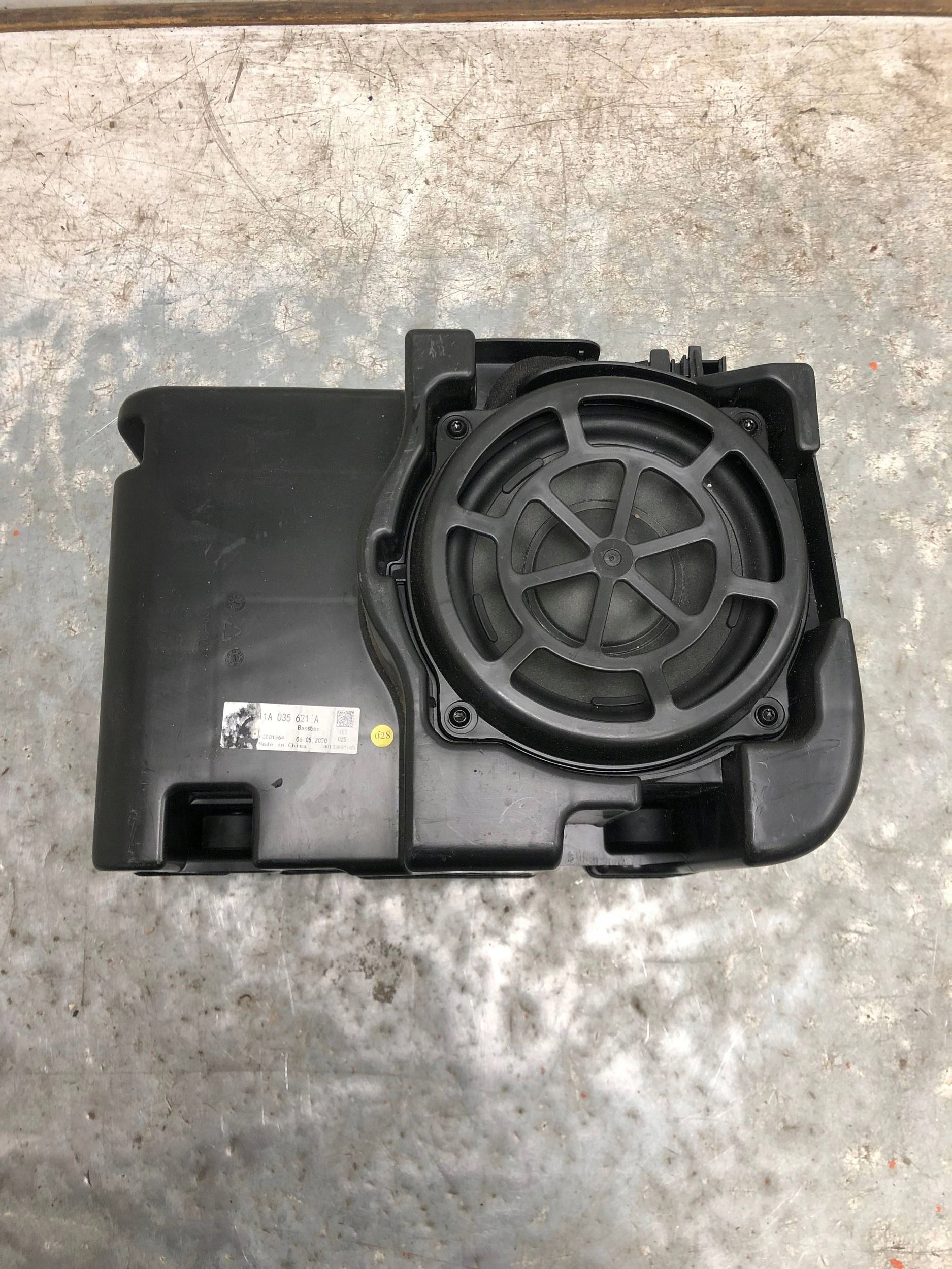 speaker SUBWOOFER VW ID4 ID.4 11A035621A