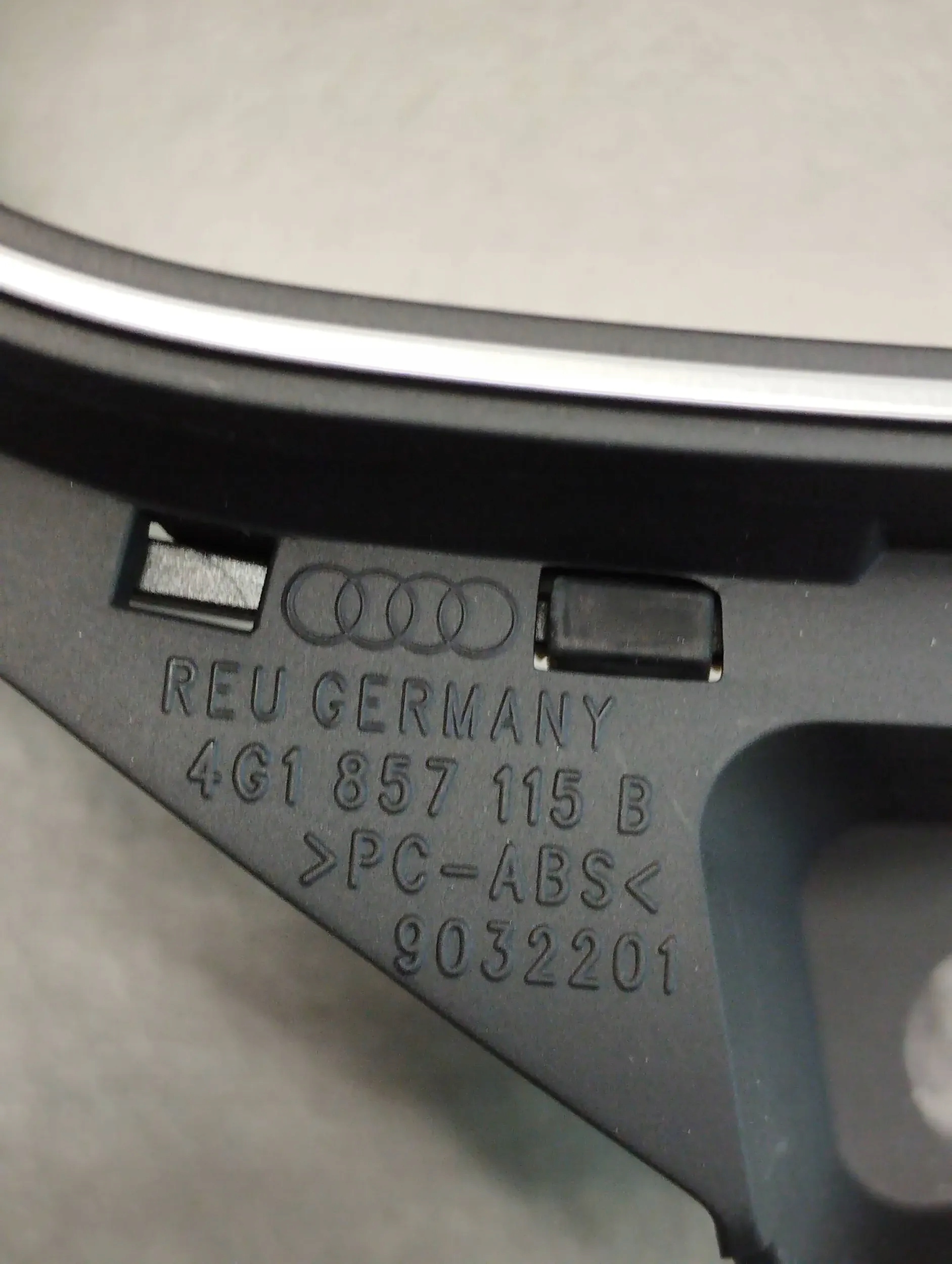Audi A6 C7 4G Blende Abdeckung des Kombiinstruments 4G1857115B