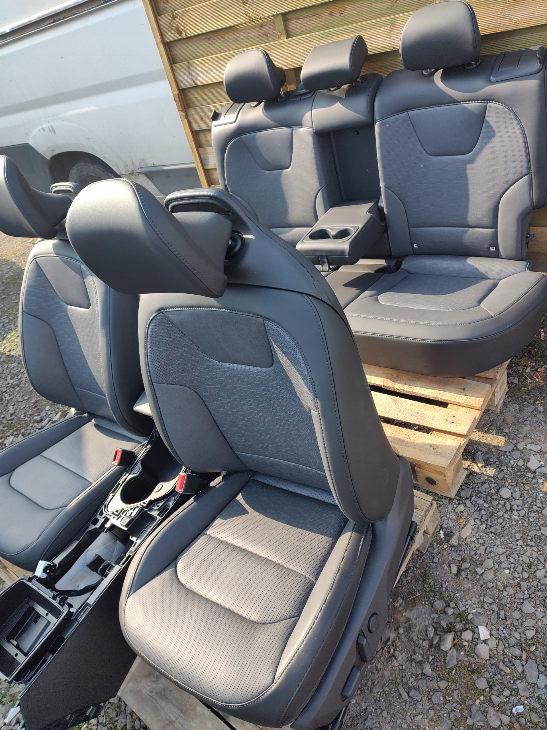 kia NIRO II 2023 комплект и