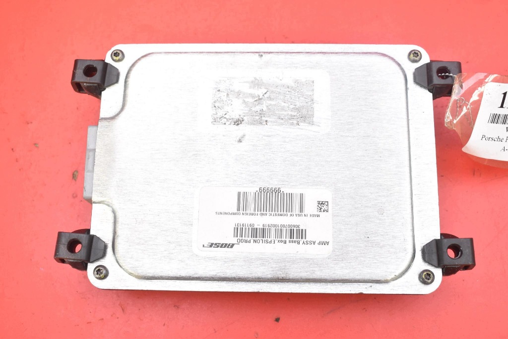 amplifier AUDIO BOSE PORSCHE PANAMERA 970 09-13