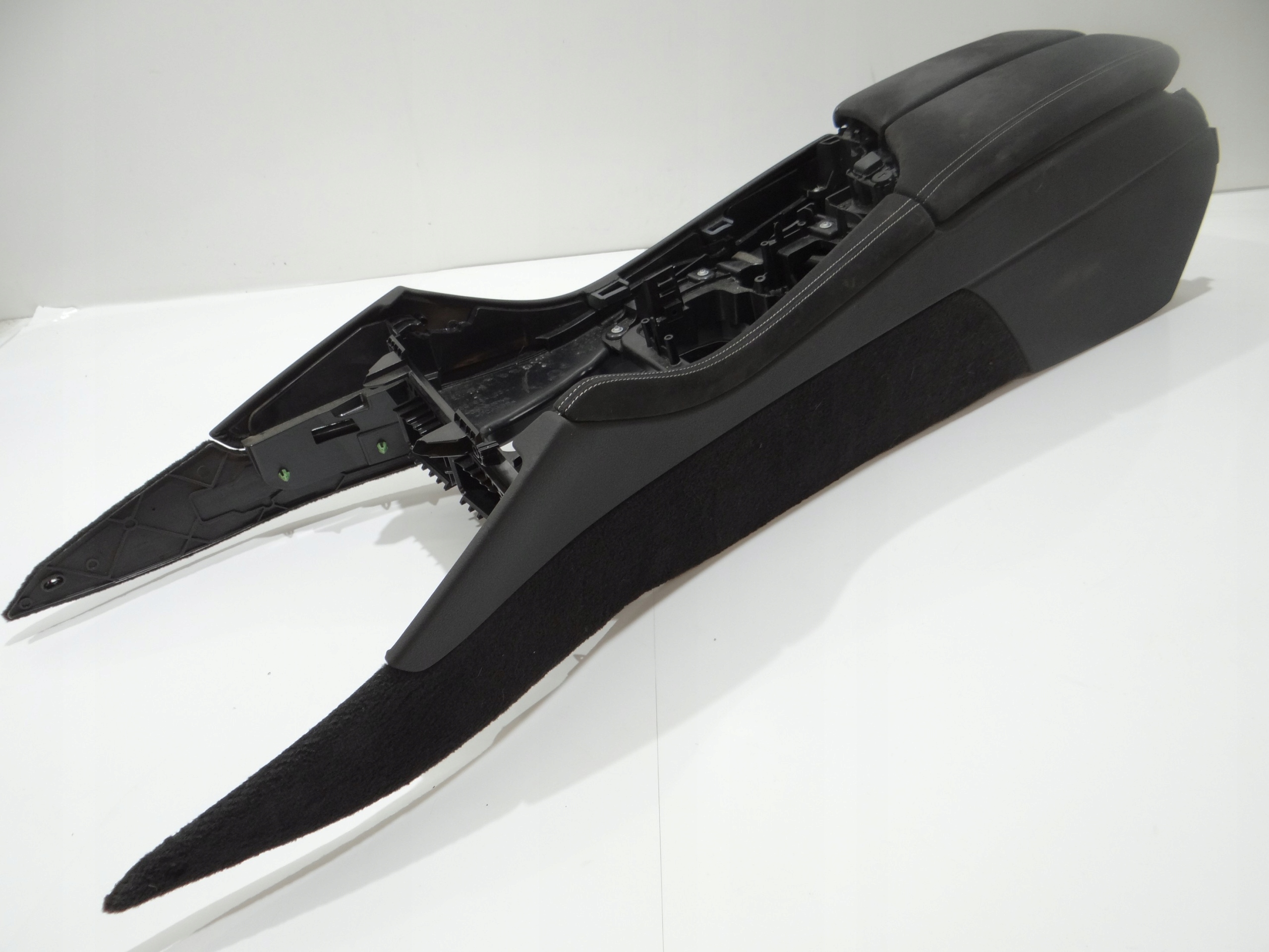 armrest TUNEL central BMW F11 EU 9171570