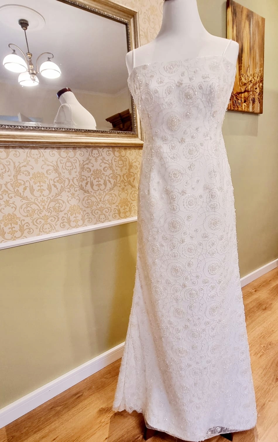 Šaty Margaret zdobené krajkou