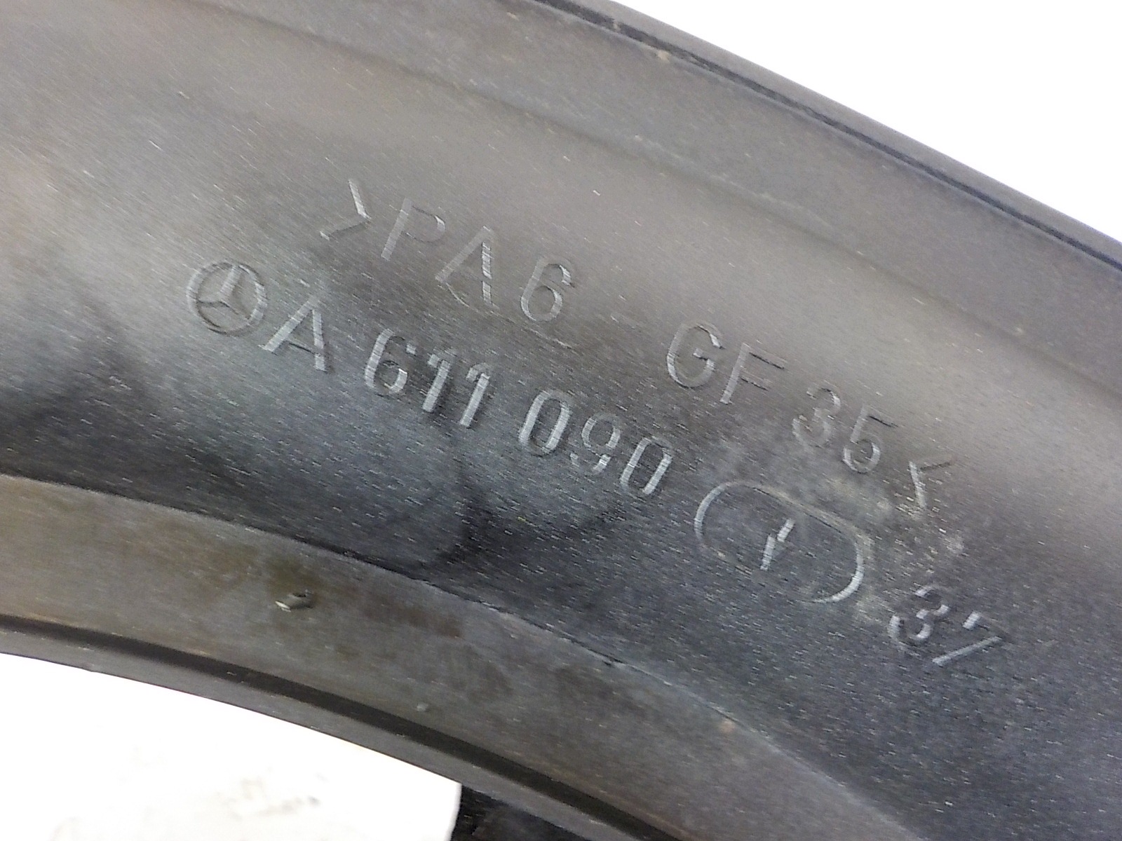 MERCEDES BENZ E W211 2.2 CDI saugrohr unterteil A61109037 A6111500494