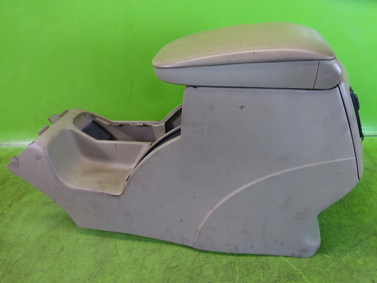 Подлокотник FIAT CROMA II 07R