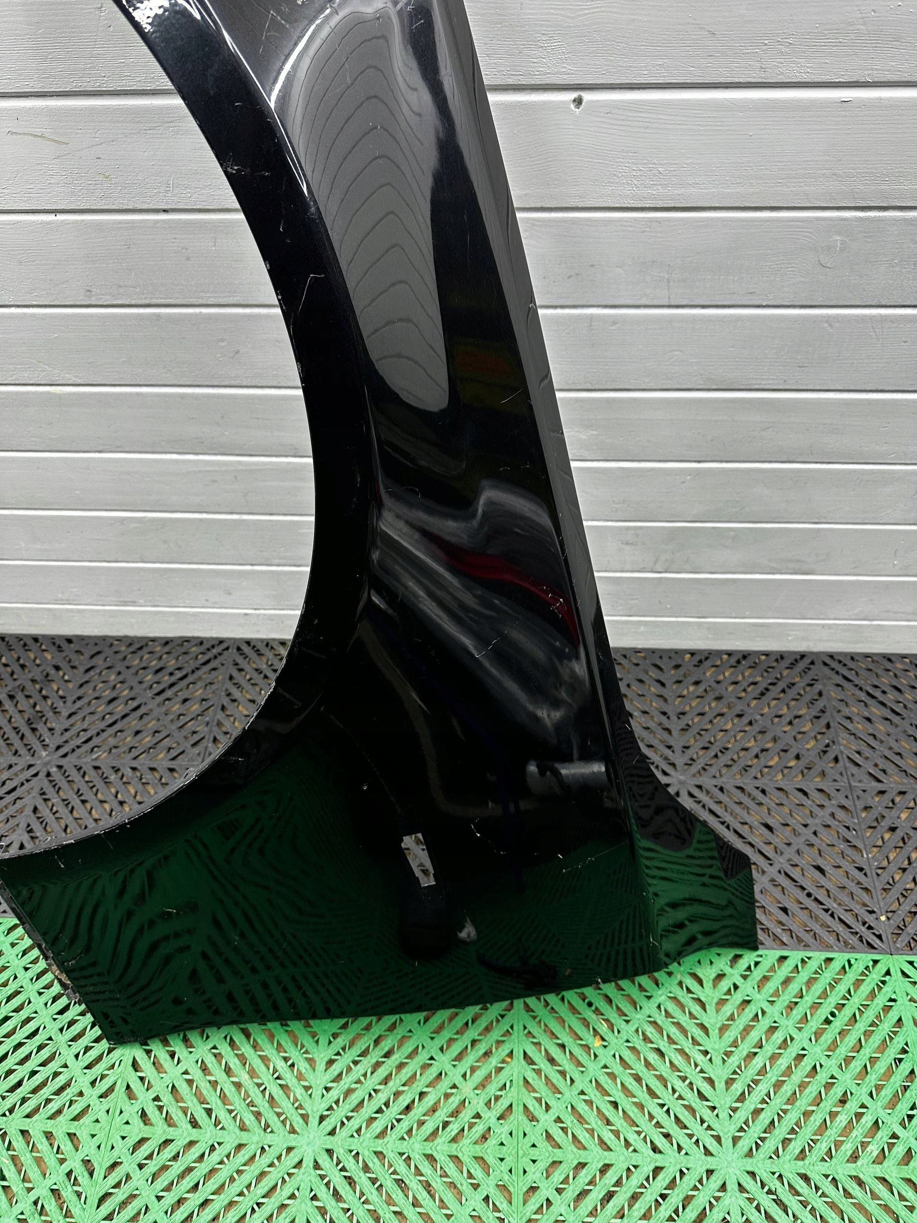 fender front side left BMW 5 E60 E61