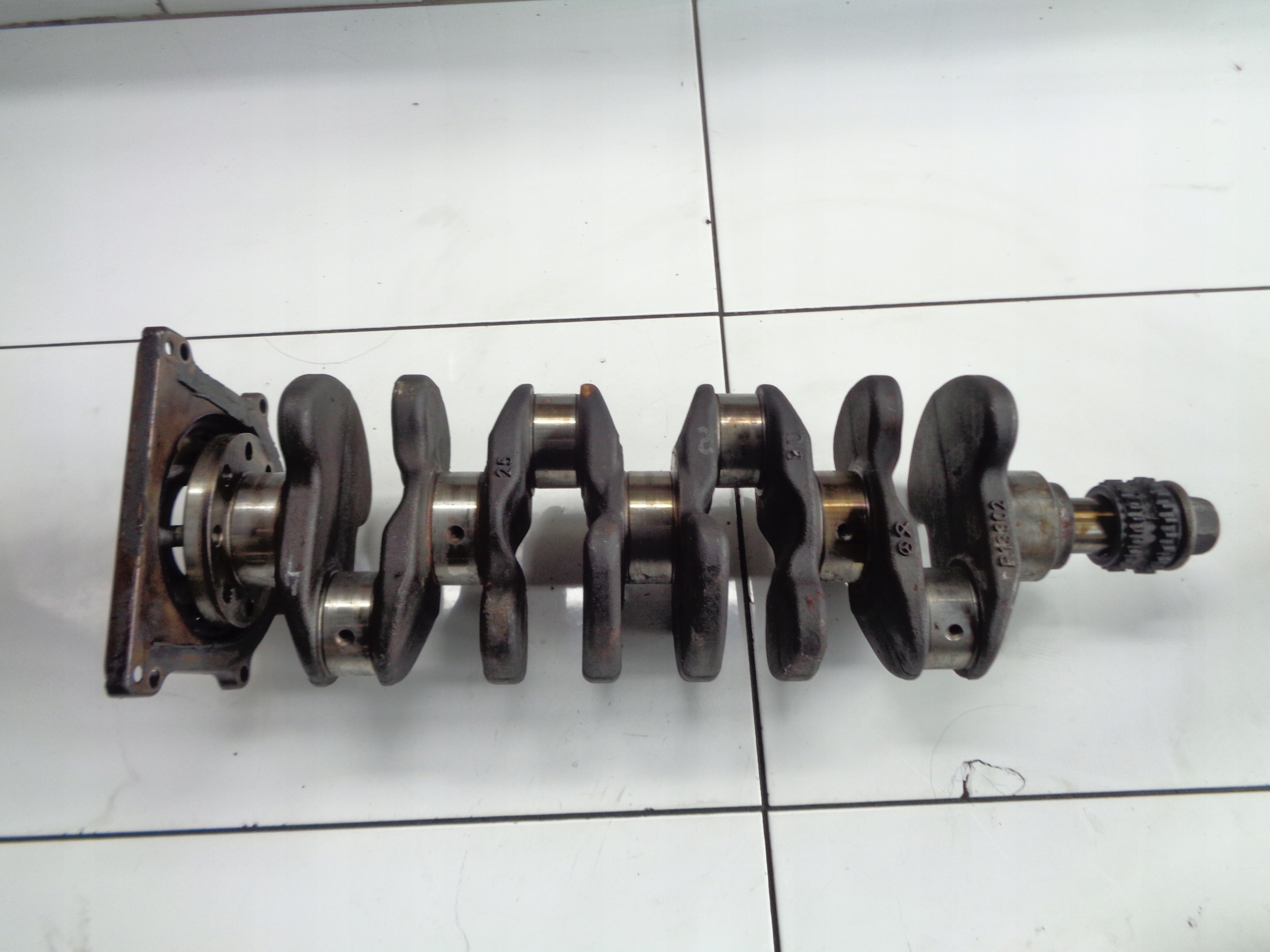 MERCEDES W176 2.0T AMG crank R13302