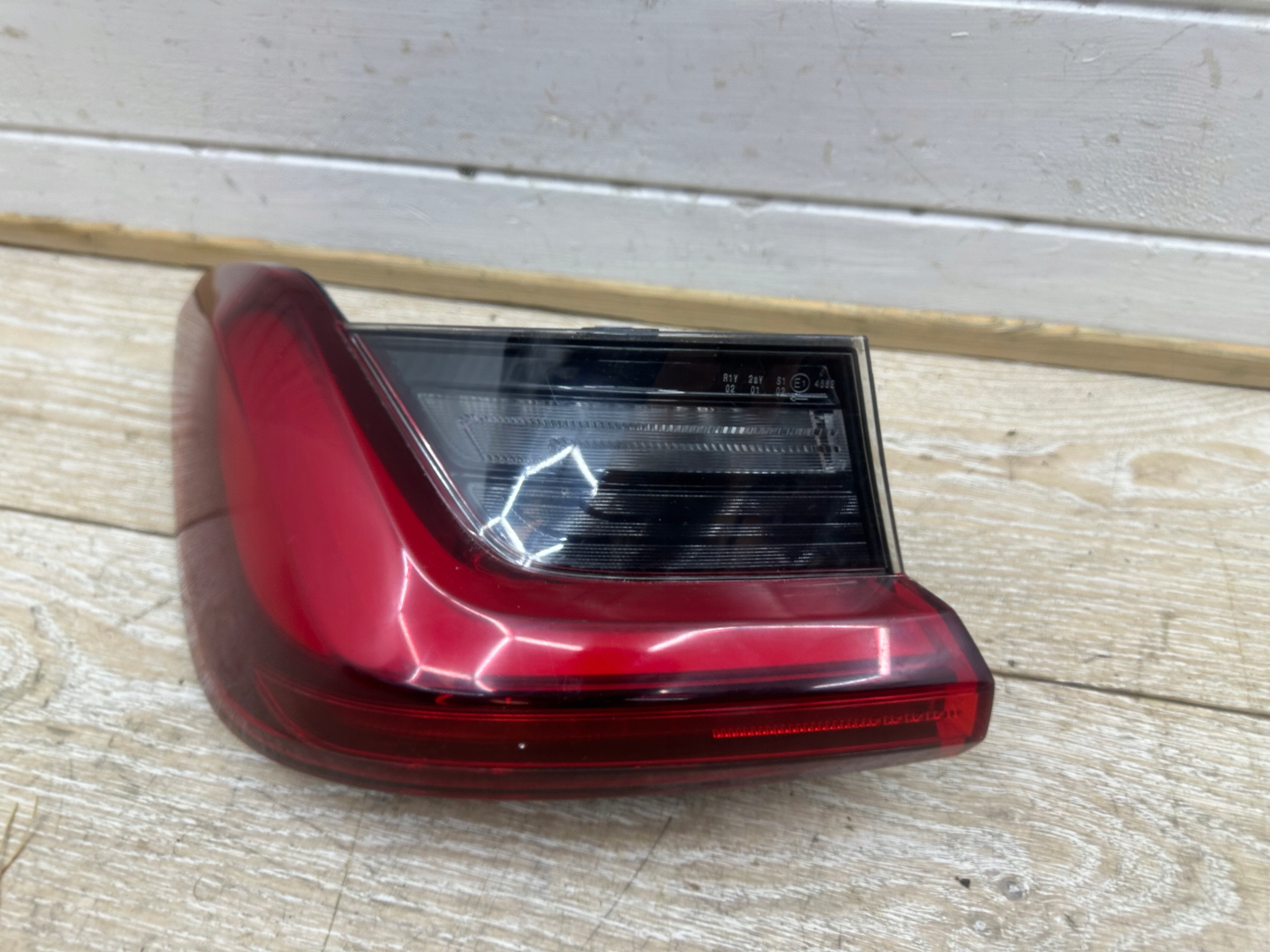 BMW 3 G21 light rear part left LED H3744275708