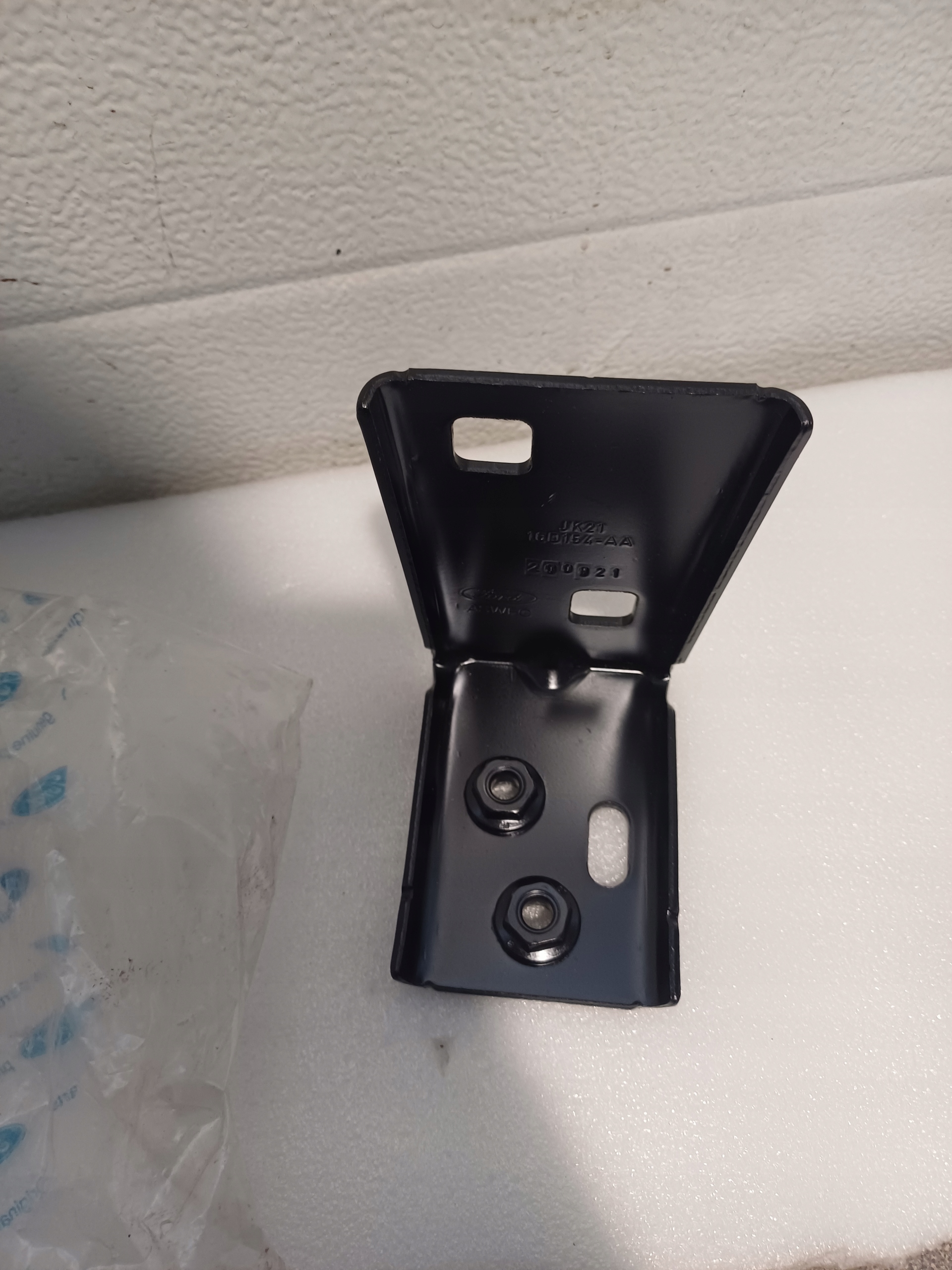 console holder supports right front FORD TRANSIT CUSTOM 18R- JK21-16D154-AA