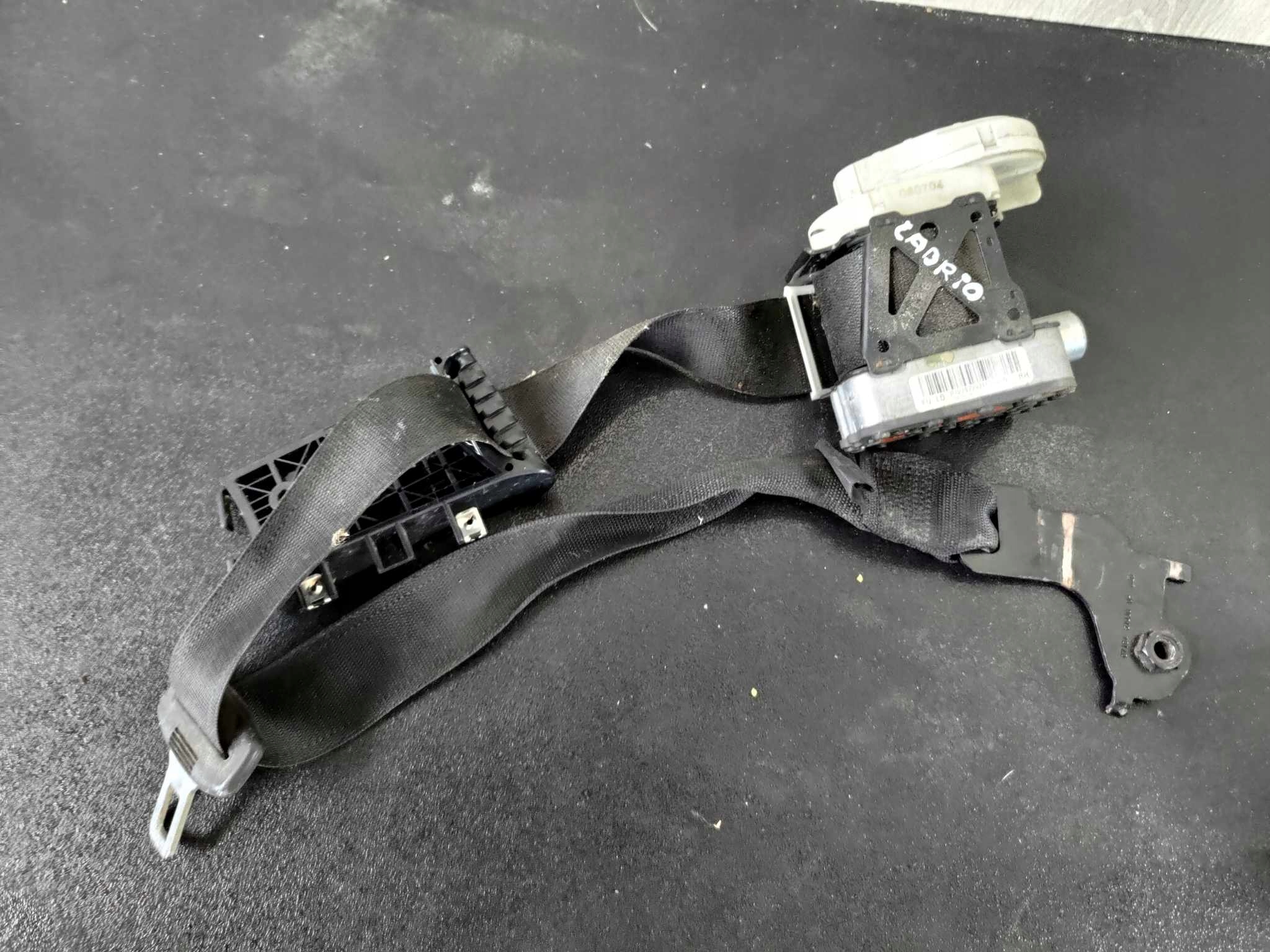 napínací pás pravý spolujezdce EU SAAB 9-3 II 93 Cabrio