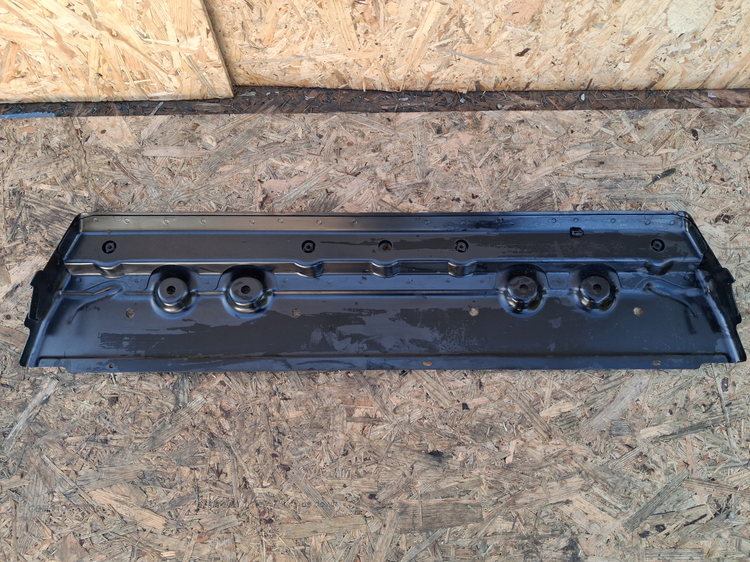 cover cover chassis RENAULT megane V E-TECH E-TECH 748303860R