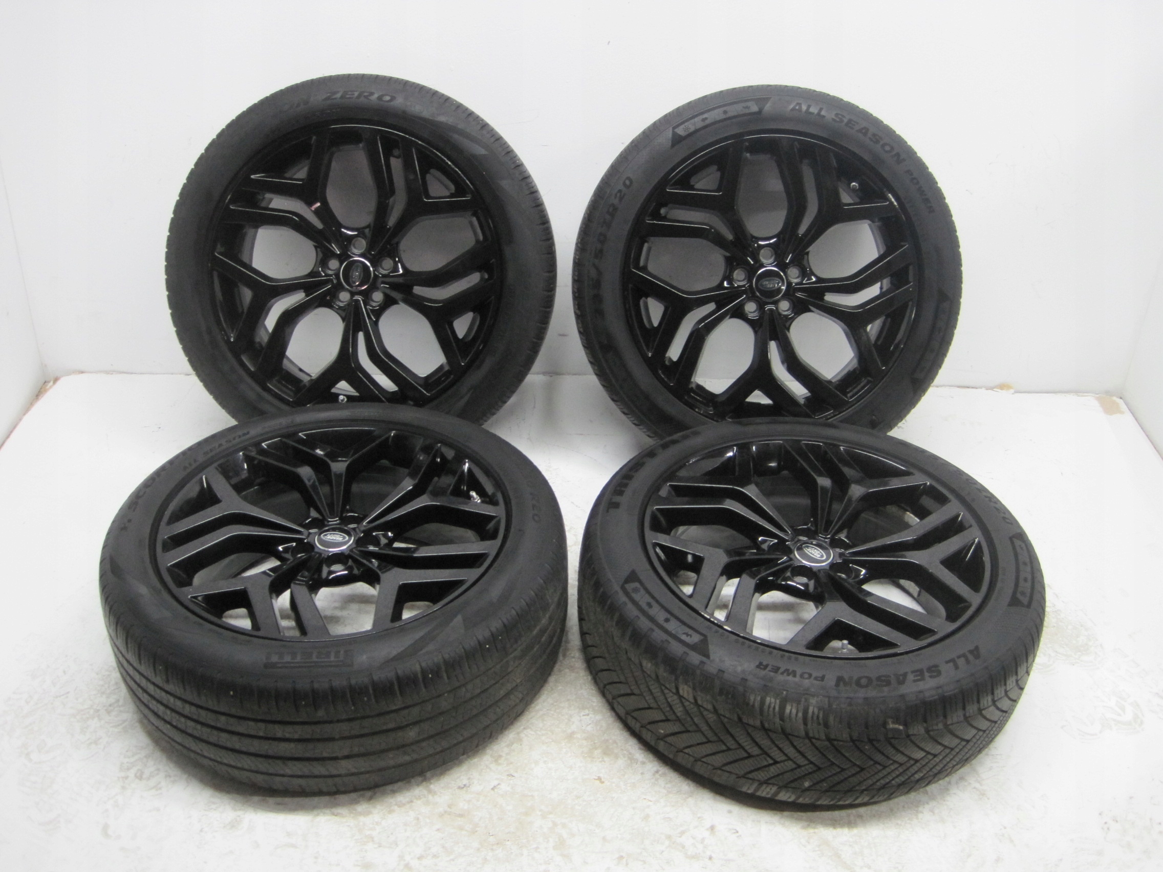 wheels discs tyres Range Rover Evoque II R20 R19 K8D2-1007-PA