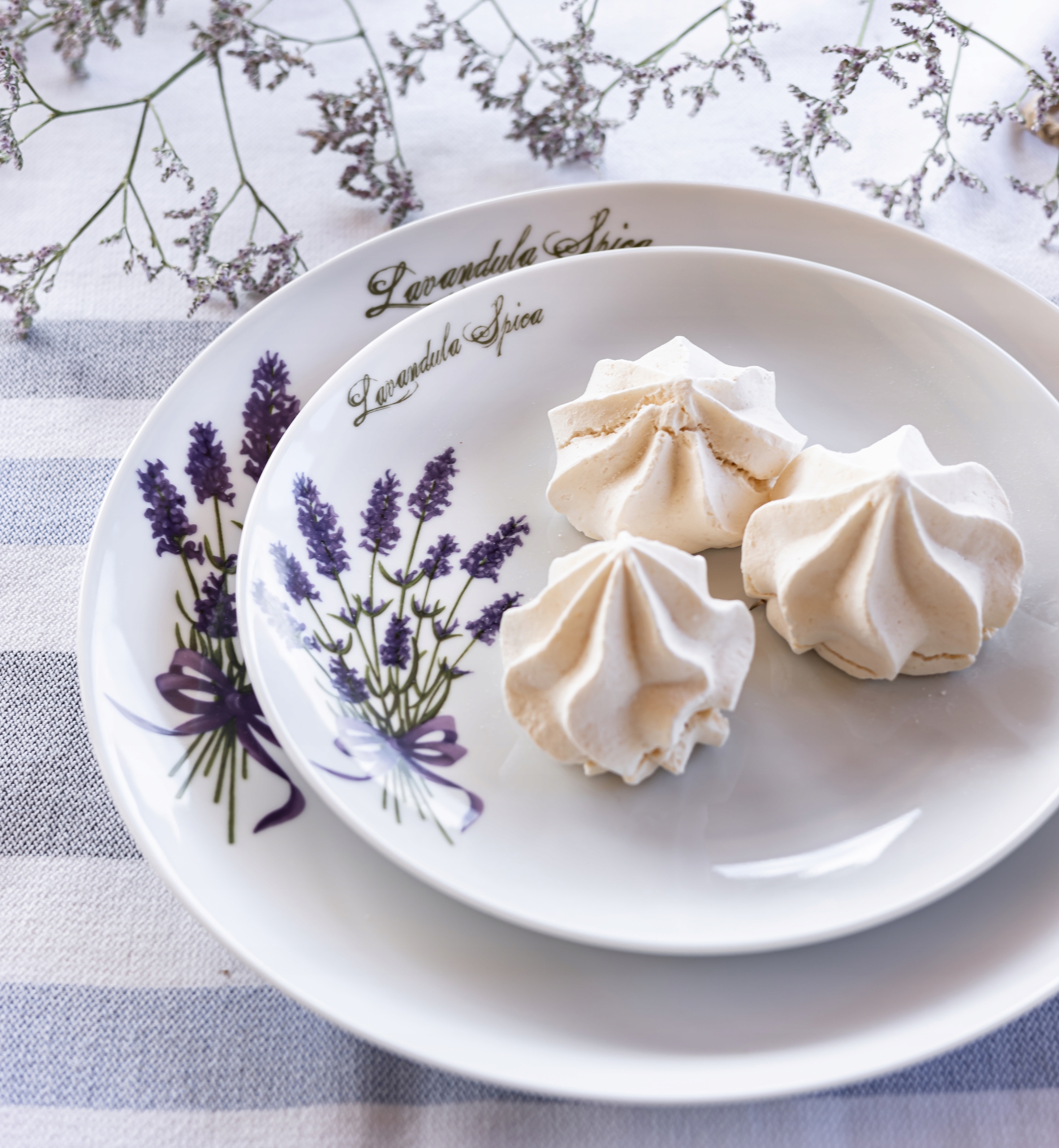 LUBIANA BOSS LAWENDA 5979 SERWIS OBIADOWY 18/6 EL Rodzaj serwisu obiadowo-kawowy