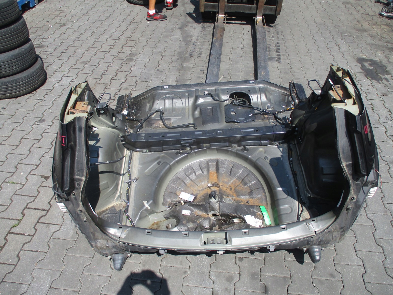 PARAFANGO DESTRA SINISTRA POSTERIORE NISSAN QASHQAI E J10