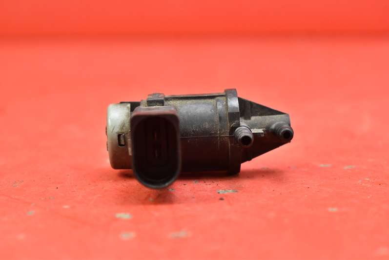 клапан давления vw Audi SKODA 1J0906283C