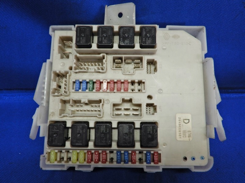 MODUŁ SKRZYNKA BSI NISSAN NAVARA D40 2.5 DCI